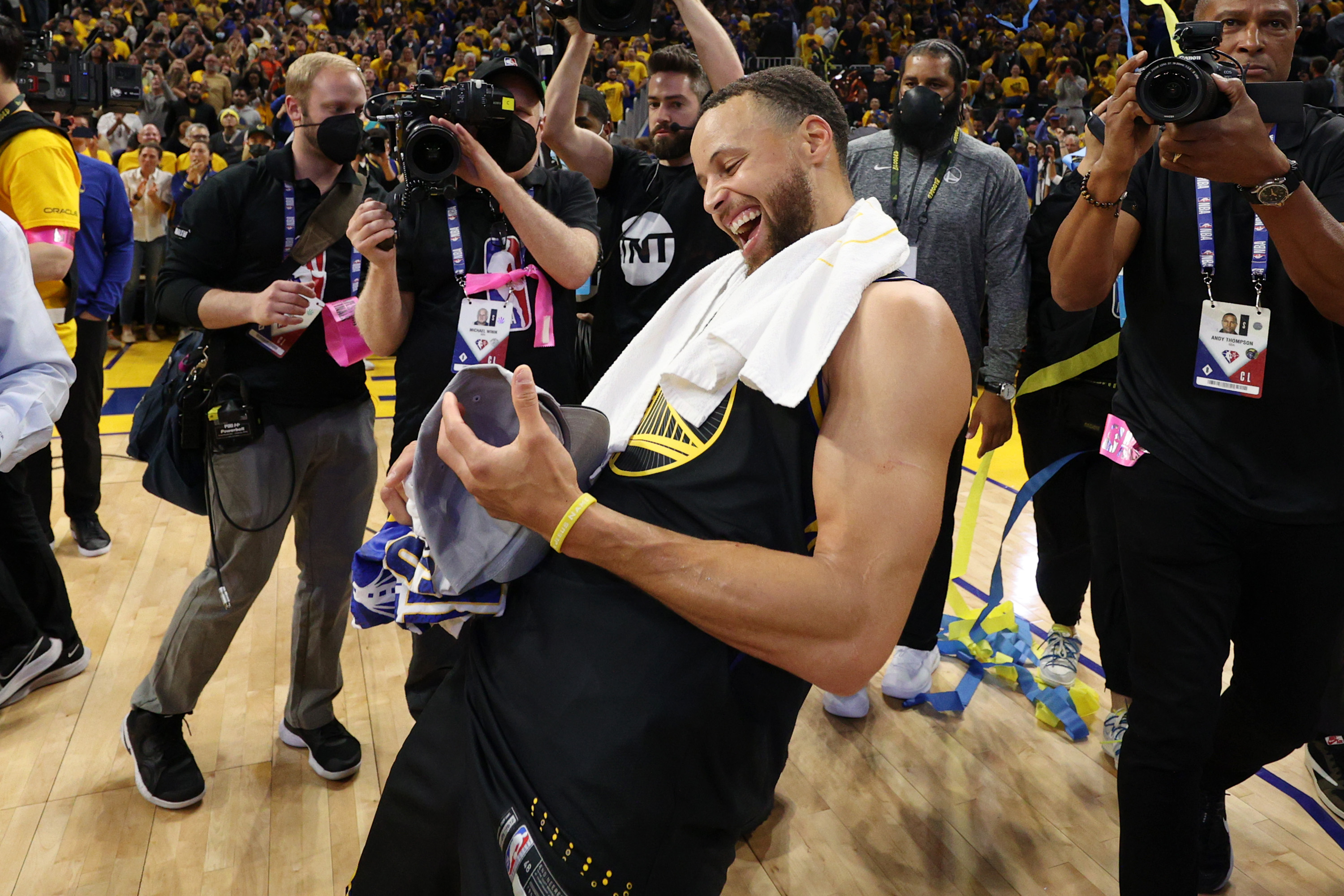 Stephen Curry #30 of the Golden State Warriors celebrates after the 120-110 win against the Dallas Mavericks to advance to the NBA Finals in Game Five of the 2022 NBA Playoffs Western Conference Finals at Chase Center on May 26, 2022 in San Francisco, California. (Photo by Ezra Shaw/Getty Images)
