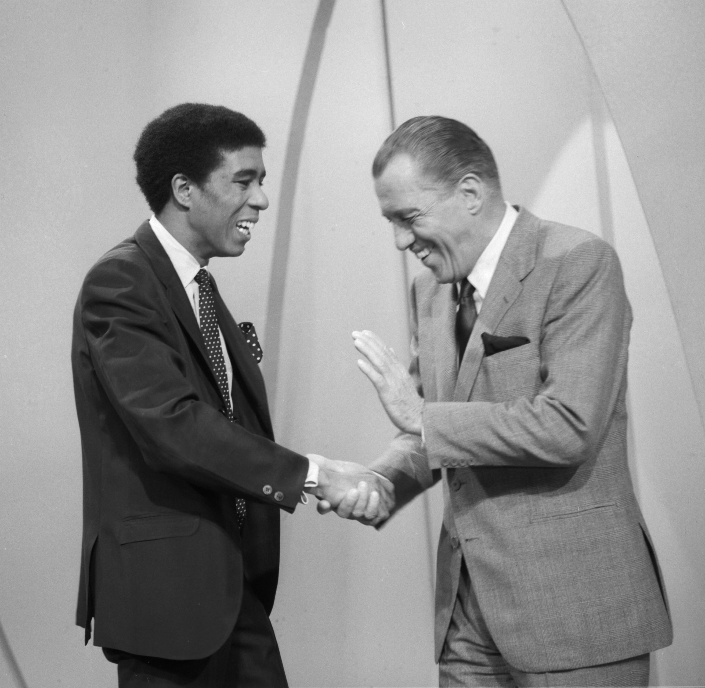 Show host Ed Sullivan greets guest Richard Pryor on Feb. 27, 1966. (CBS Photo Archive/Getty Images)