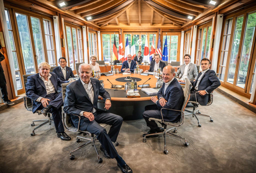 Leaders from the U.S., U.K., Japan, Italy, Canada, France, and Germany, on the last day of the three-day G7 summit on June 28, 2022, in Bavaria, Elmau. (Michael Kappeler—picture alliance/Getty Images)