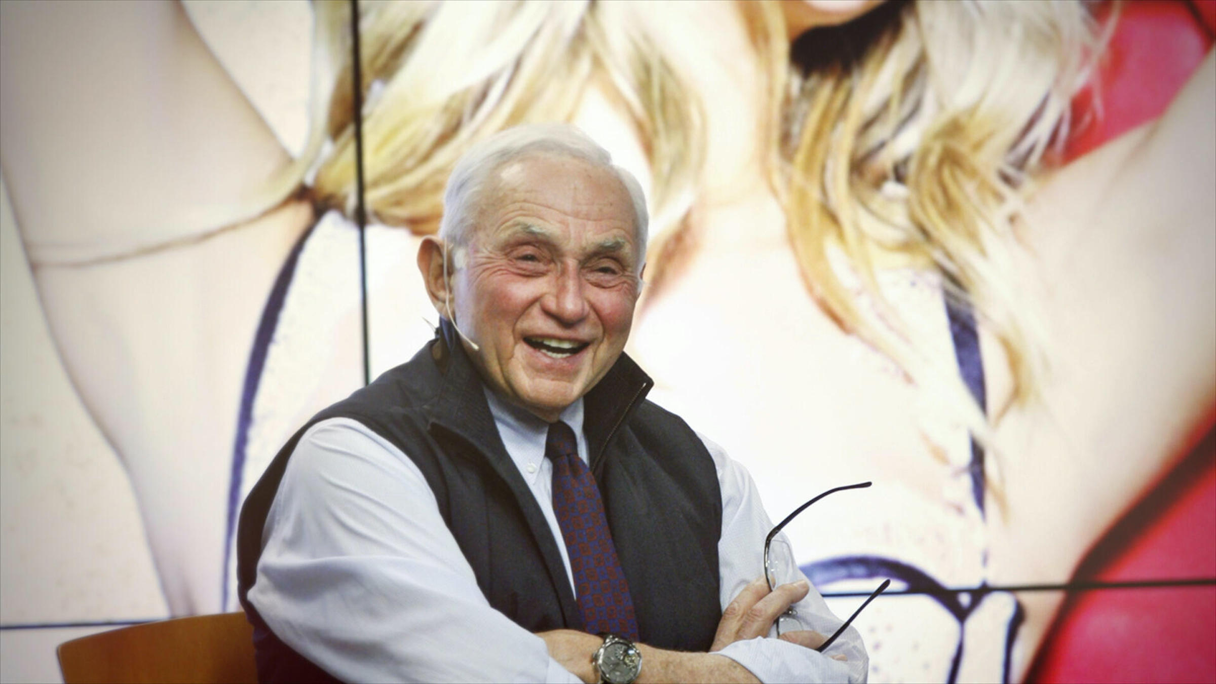 Longtime CEO Les Wexner (Courtesy of Hulu)