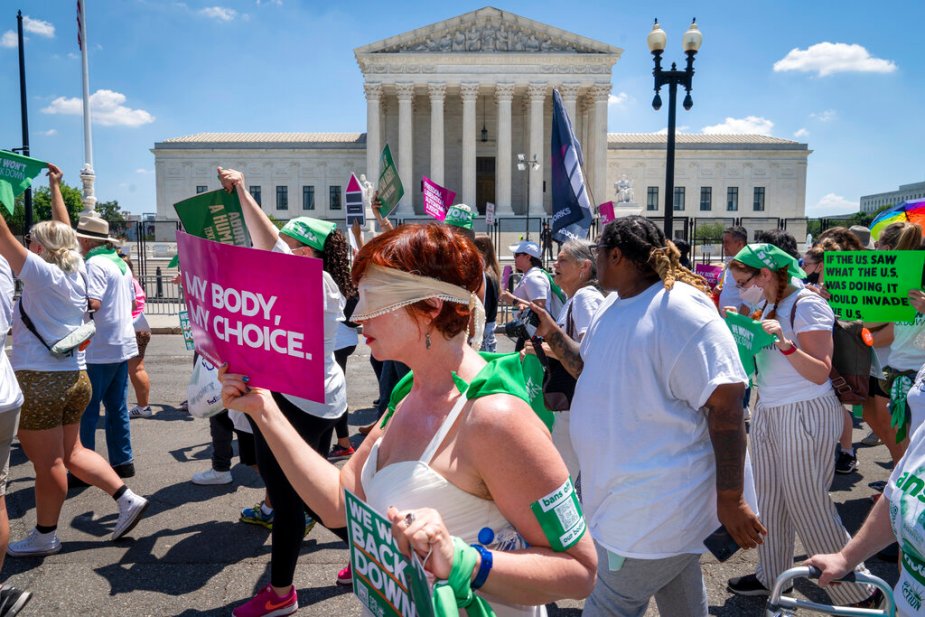 Texas Supreme Court Blocks Order That Resumed Abortions Up to Six Weeks of Pregnancy