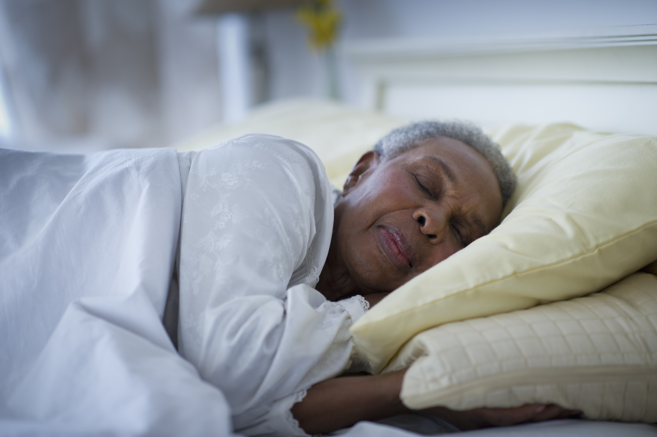 Study of Sleep in Older Adults Suggests Nixing Naps, Striving for 7-9 Hours a Night
