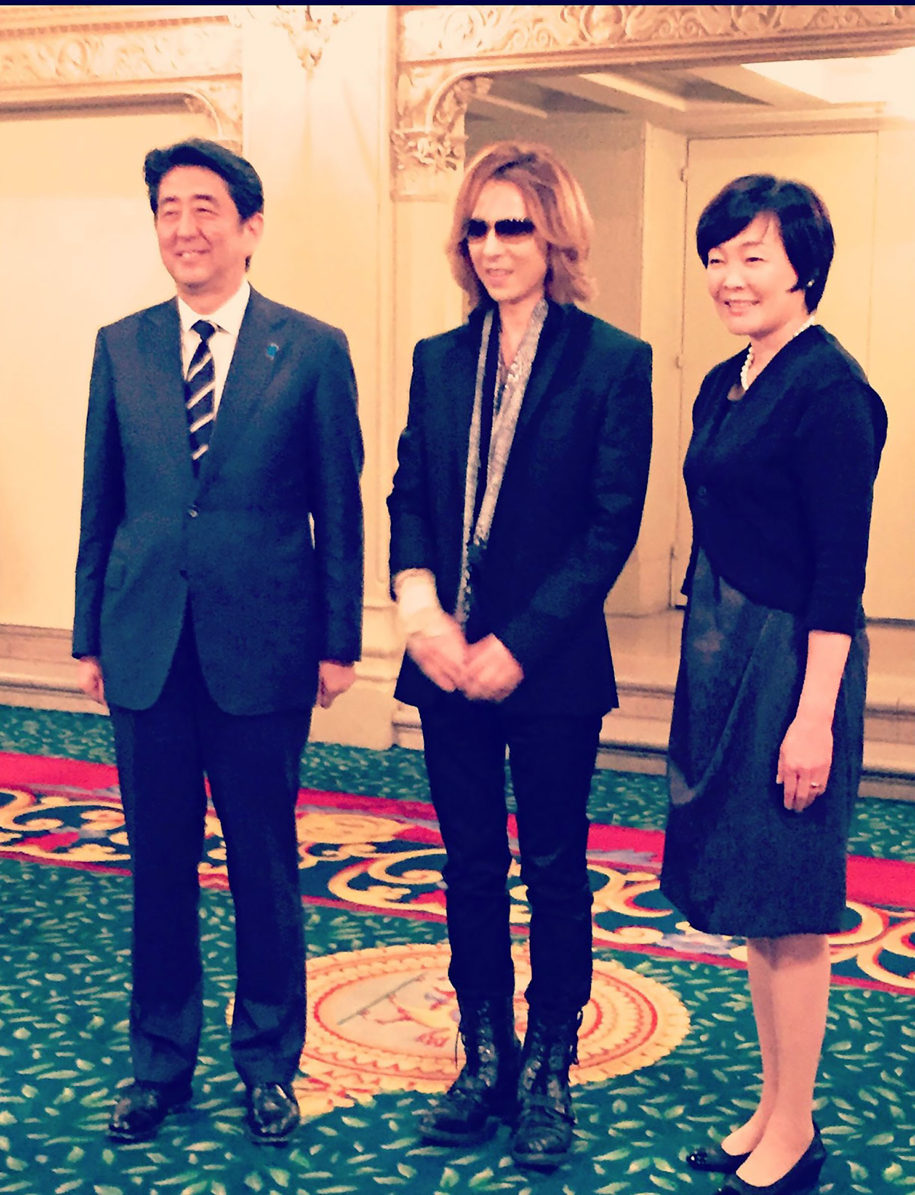 Prime Minister Abe with Yoshiki and the First Lady Akie Abe (Courtesy Yoshiki Former)