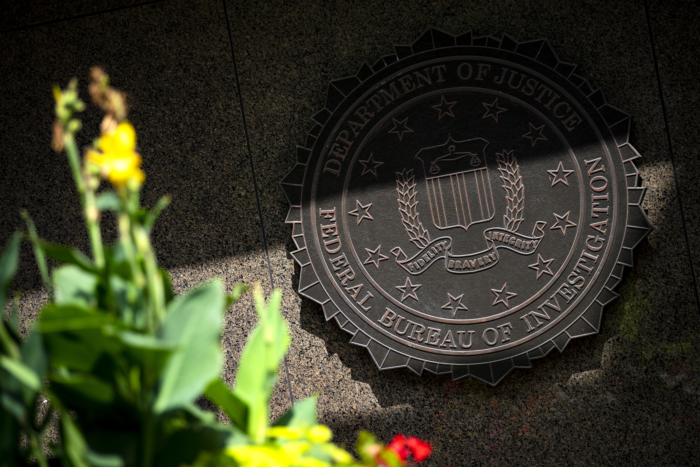 The Federal Bureau of Investigation (FBI) seal at its headquarters in Washington, D.C., US, on Monday, Aug. 22, 2022. (Al Drago—Bloomberg/Getty Images)