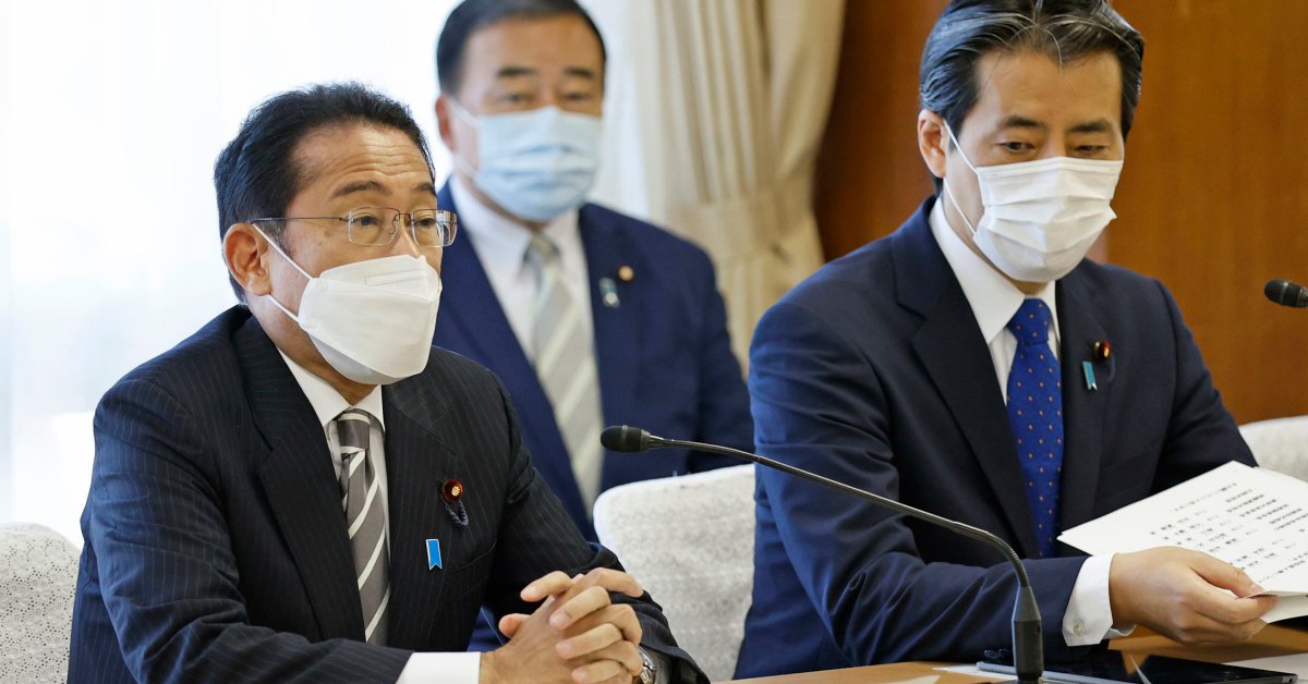 Japan’s Kishida Dumps Ministers With Ties to Abe-Linked Church