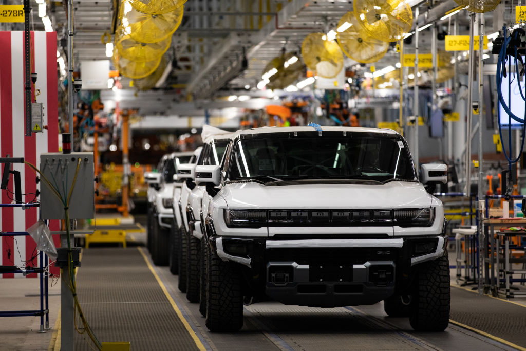 GMC Hummer electric vehicles on the production line at General Motors' Factory ZERO all-electric vehicle assembly plant in Detroit, Michigan, U.S., on Nov. 17, 2021. (Emily Elconin/Bloomberg—Getty Images)