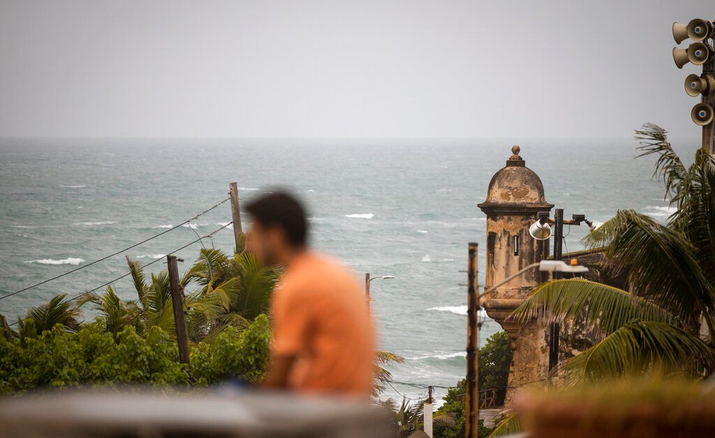 Fiona Becomes a Hurricane as it Heads Toward Puerto Rico