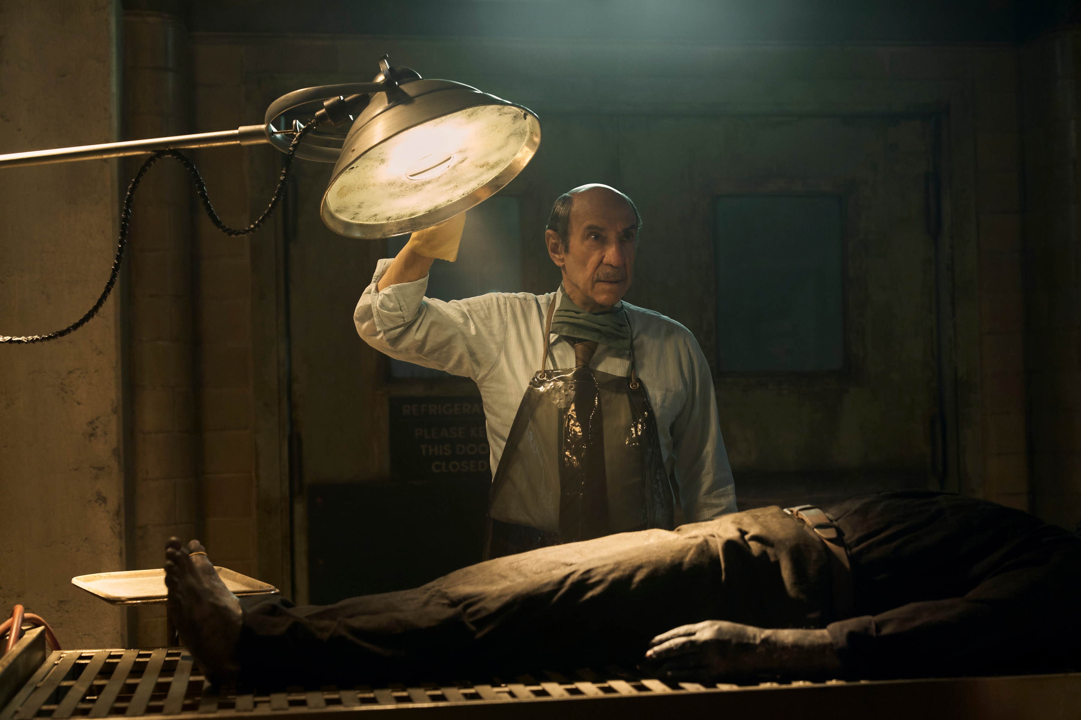 F. Murray Abraham in "The Autopsy" from <i>Guillermo del Toro's Cabinet of Curiosities</i> (Ken Woroner—Netflix)