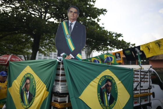 Leftist Lula Edges Far-Right Bolsonaro as Brazil’s Presidential Election Heads to Run-off