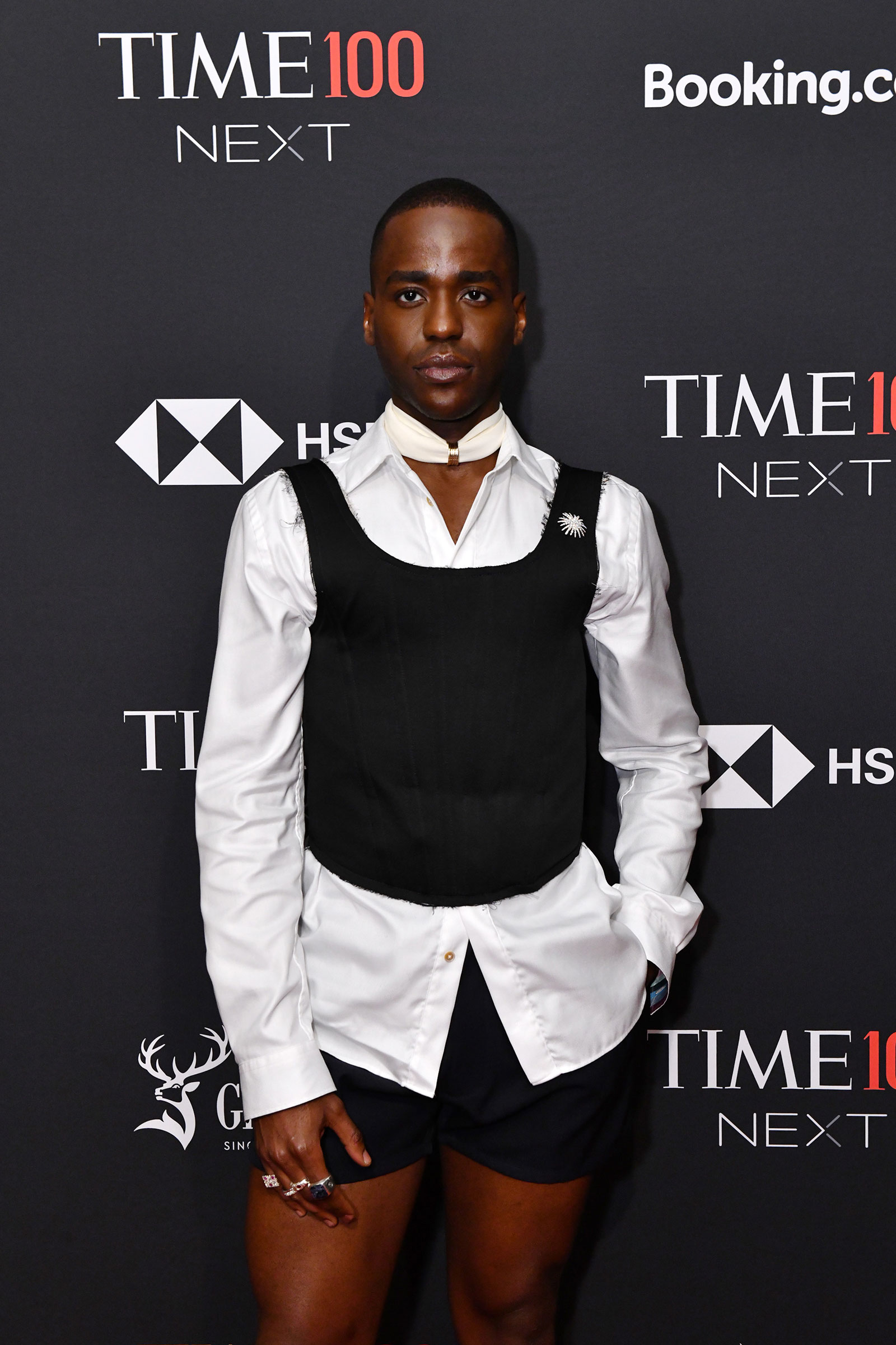 هنرپیشه Ncuti Gatwa در TIME100 Next Gala در شهر نیویورک در ماه اکتبر شرکت می کند.  25، 2022. (کریگ بارت- گتی ایماژ برای TIME)