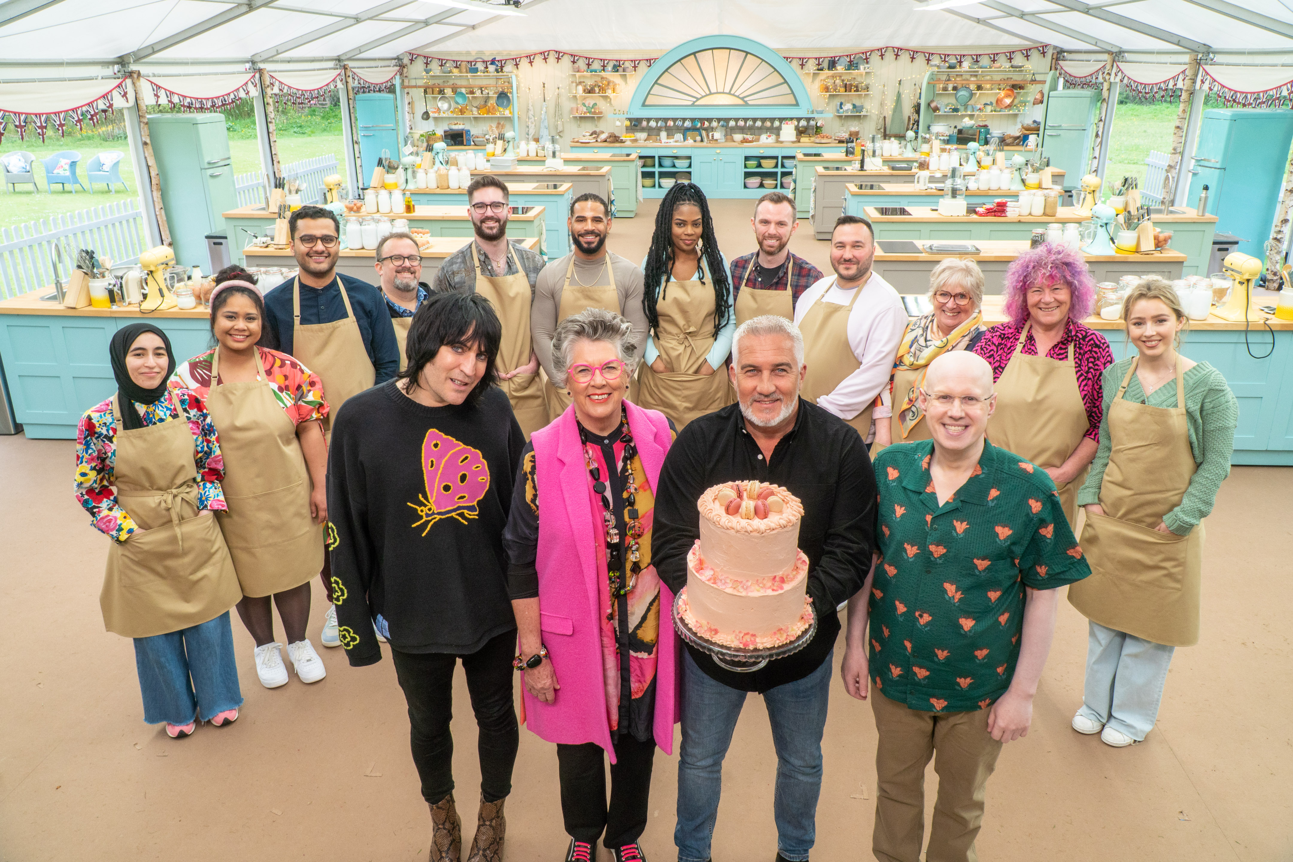 The contestants and hosts of <i>The Great British Bake Off</i> season 13 (Mark Bourdillon—Love Productions)