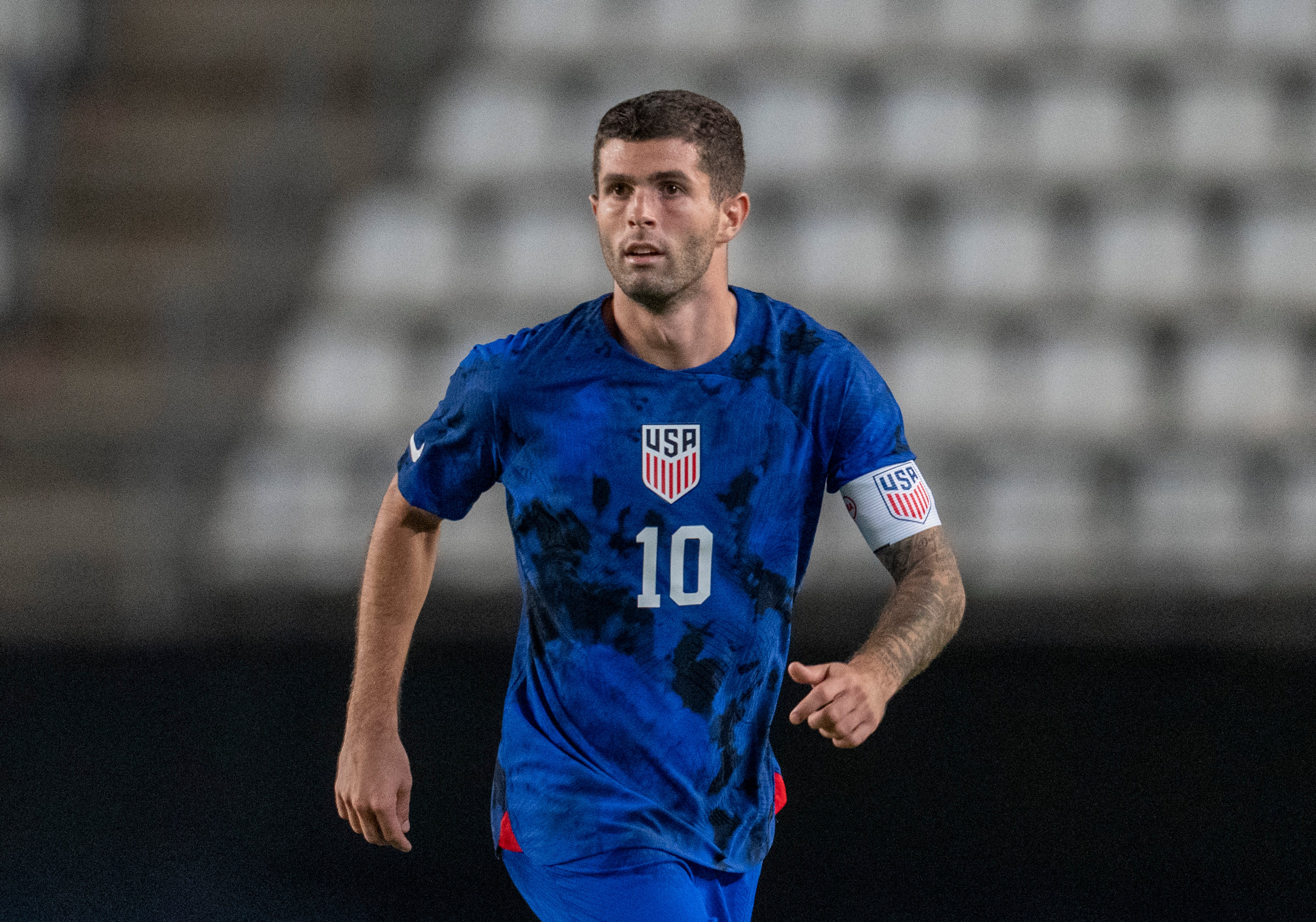 Christian Pulisic #10 of the United States sprints during a game between Saudi Arabia and USMNT at Estadio Nueva Condomina on September 27, 2022 in Murcia, Spain (Brad Smith—ISI Photos/Getty Images)
