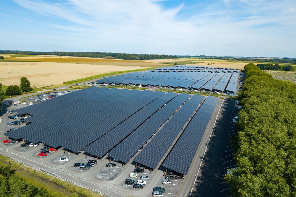 The parking lot of Pairi Daiza zoo in Brugelette, Belgium, covered with ver 60,000 overhead solar panels, on Aug. 11 2021. (Zhang Cheng—Xinhua/Getty Images)