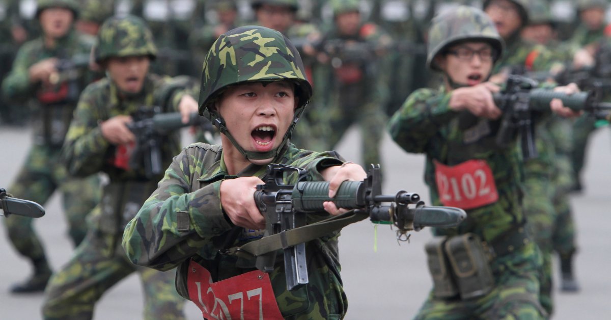 Taiwan Extends Compulsory Military Service to 1 Year