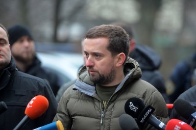 Senior Ukrainian Officials Resign Amid Corruption Crackdown