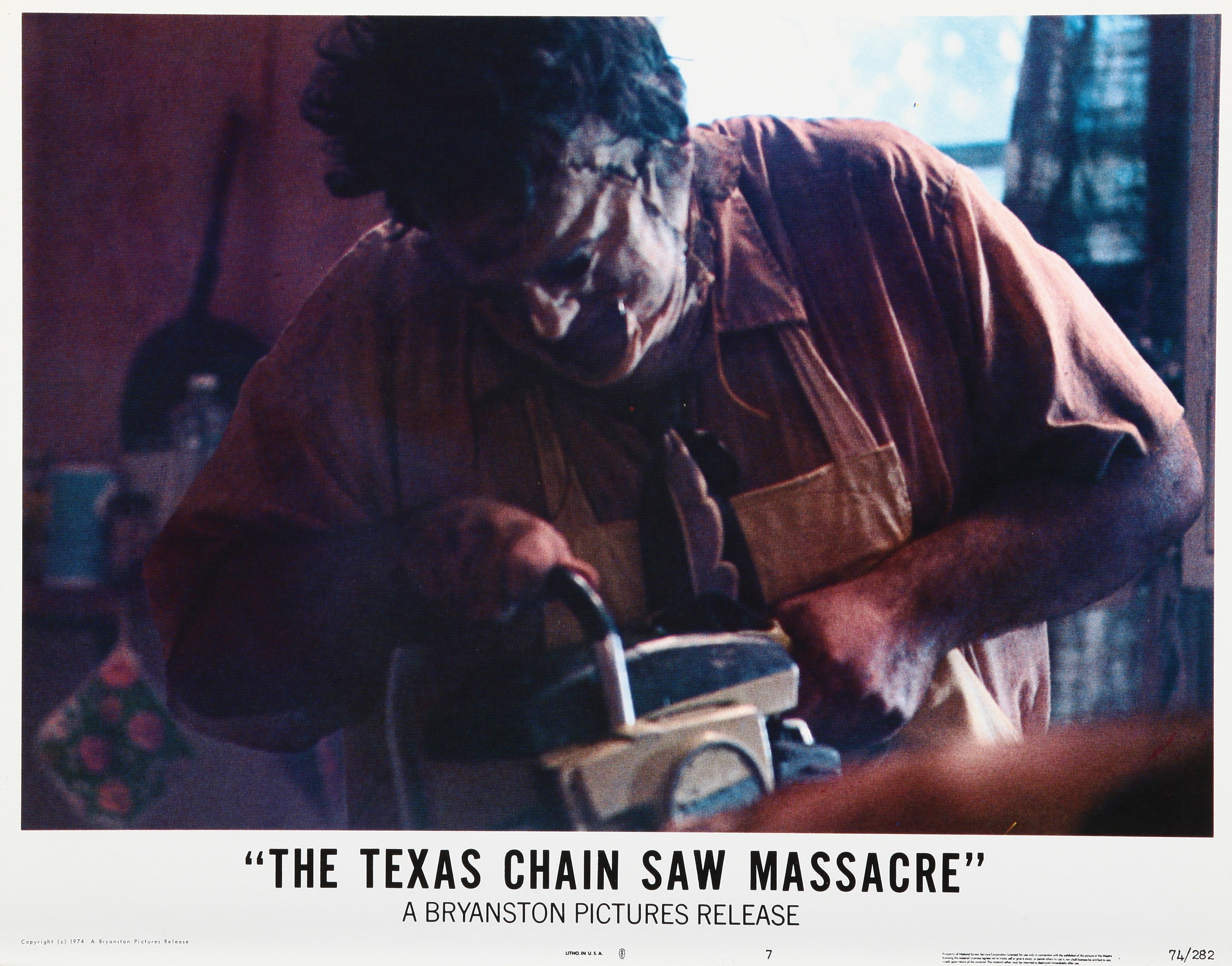Gunnar Hansen as Leatherface in a lobby card for <em>The Texas Chain Saw Massacre</em> (1974) (LMPC/Getty Images)