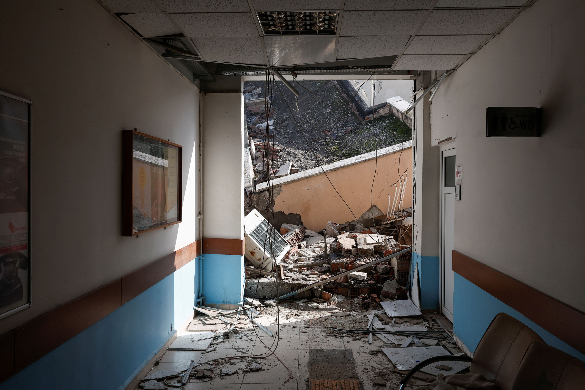 A view of the intensive care unit of the collapsed state hospital following an earthquake in Iskenderun, district of Hatay, Turkey, on Feb. 7, 2023. (Benoit Tessier—Reuters)