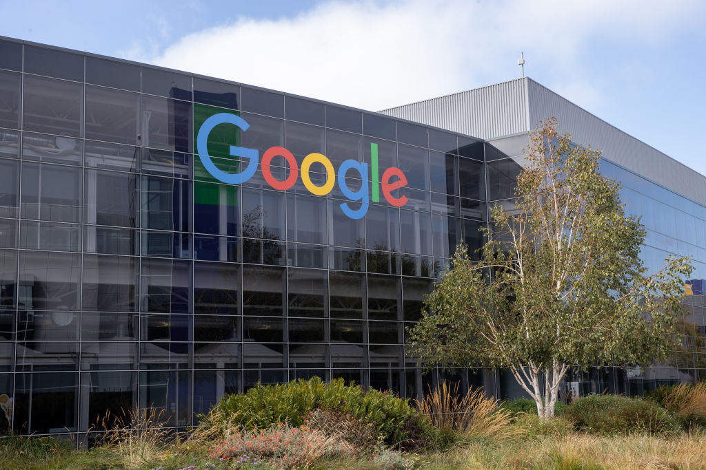 Google headquarters in Mountain View, California (Anadolu Agency via Getty Images&mdash;2022 Anadolu Agency)