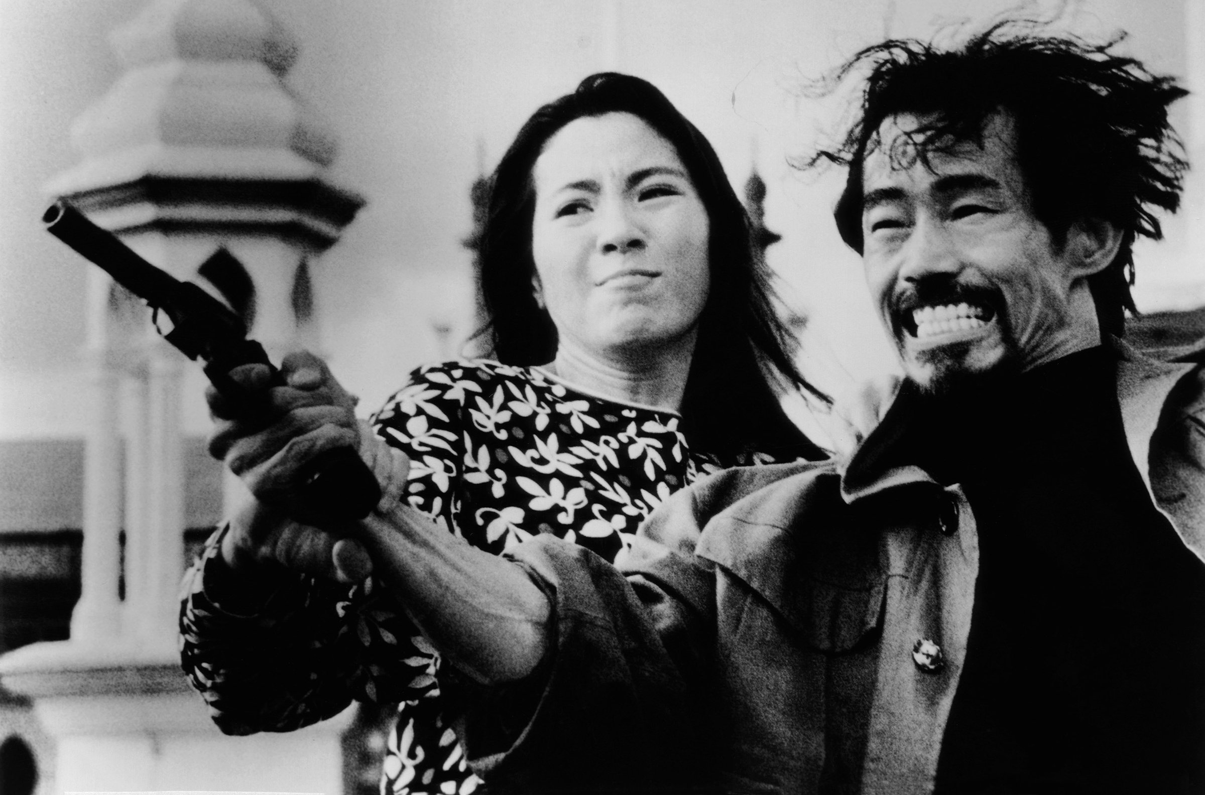 Yeoh, Supercop'ta Yuen Wah ile birlikte, 1992. (Everett Koleksiyonu)