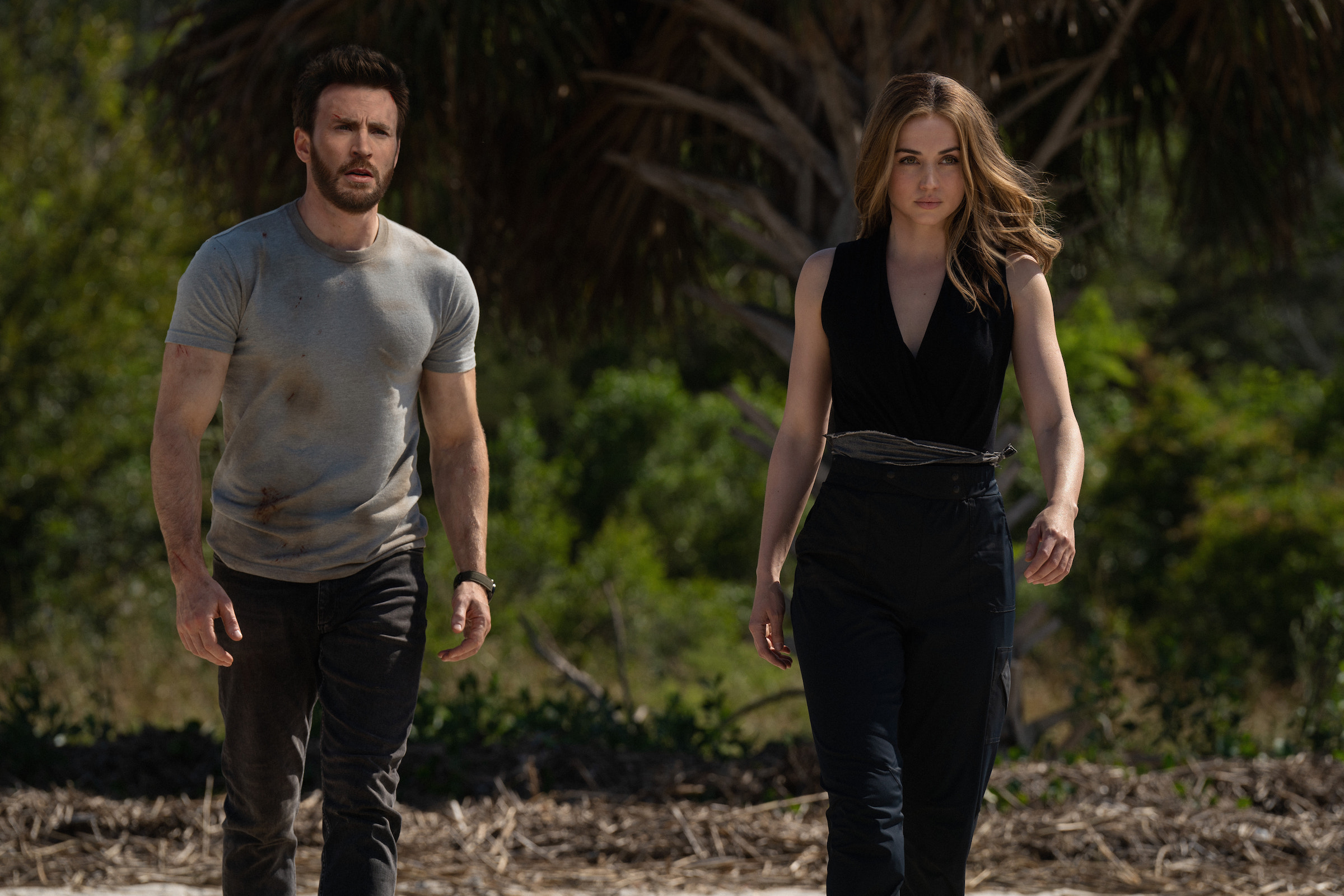 Chris Evans and Ana de Armas in the not half-bad but not great 'Ghosted' (Courtesy of Apple TV+)