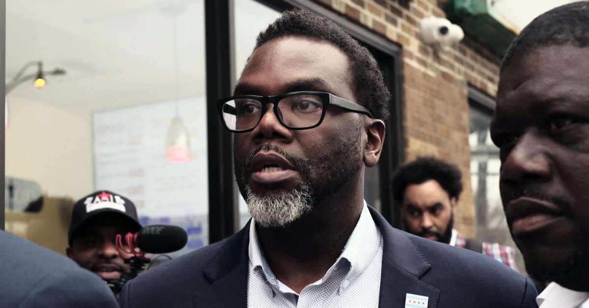 Read more about the article Chicago Mayor Election Result: Who Is Brandon Johnson?