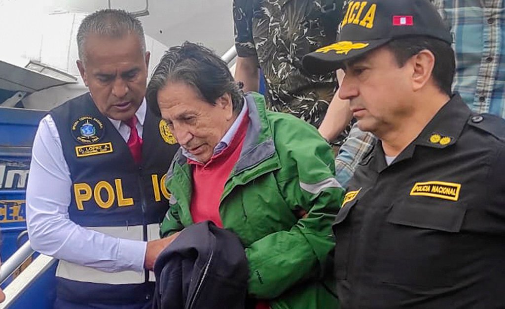 Read more about the article Peru’s Ex-President Returned Home to Face Corruption Charges