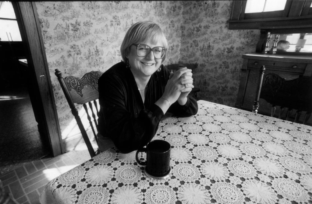 Susan Kimberly in her home in St. Paul, Minn., on April 6, 1990 (Regene Radniecki—Star Tribune via Getty Images)