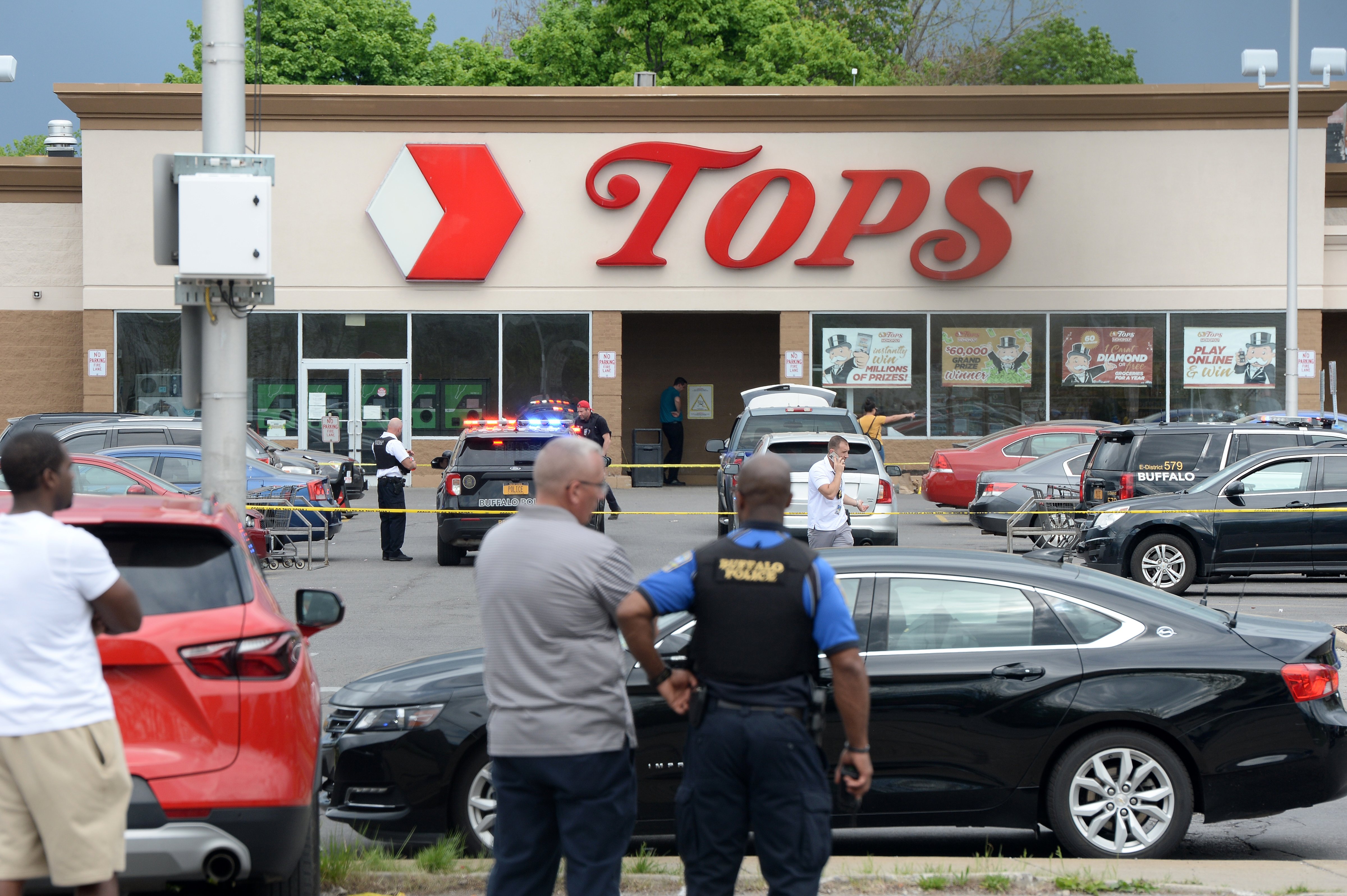 Buffalo Police on scene at a Tops Friendly Market on Buffalo, New York on  May 14, 2022. (John Normile—Getty Images)