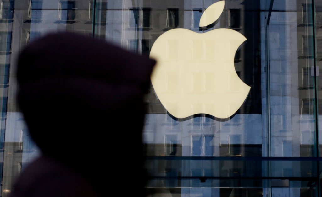 Apple Strikes Multibillion-Dollar Deal for U.S.-Made Chips