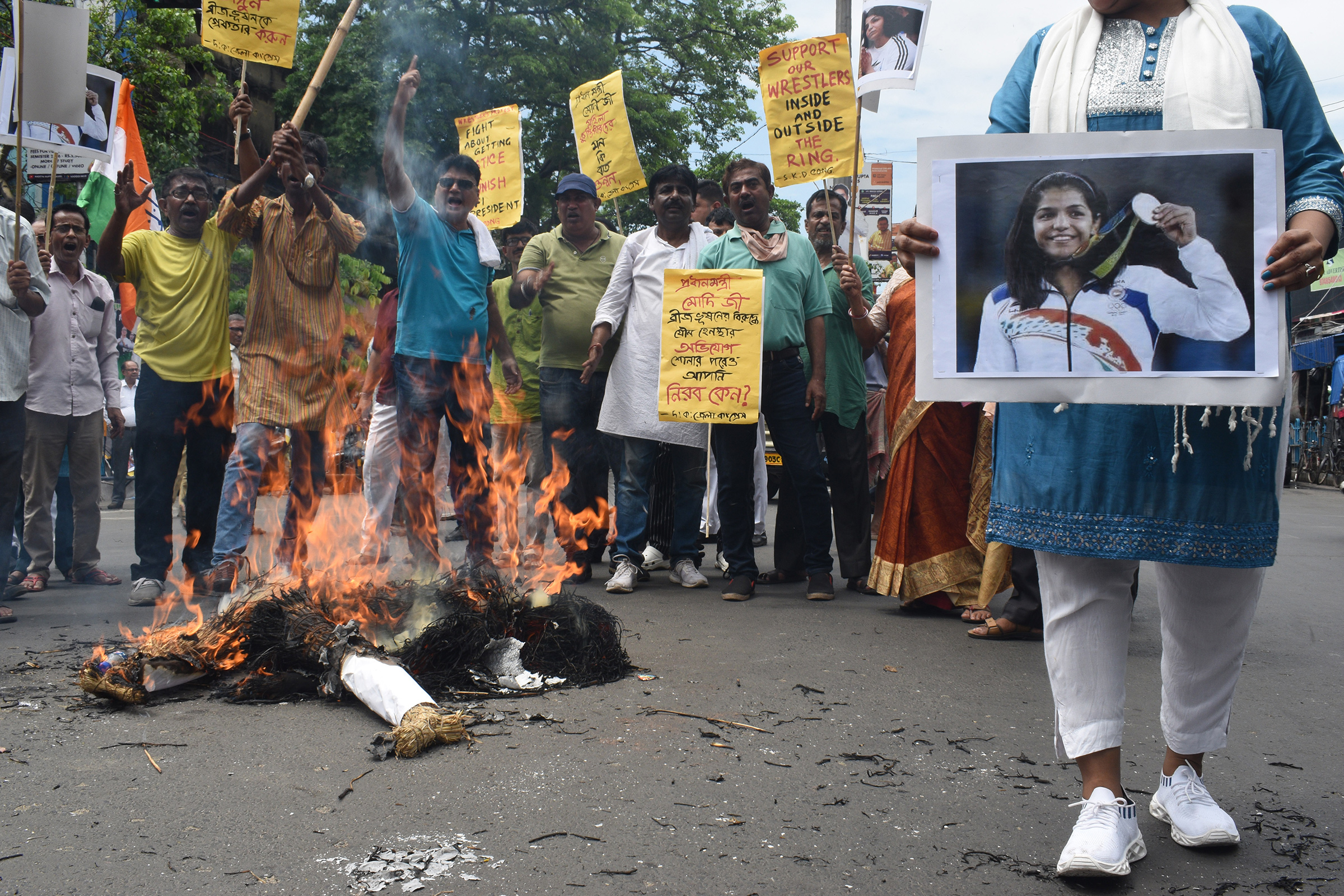 Activists of India's opposition Congress party protest in Kolkata on May 4, demanding the arrest of WFI leader Brij Bhushan Saran Singh. (Sayantan Chakraborty—Pacific Press/Shutterstock)