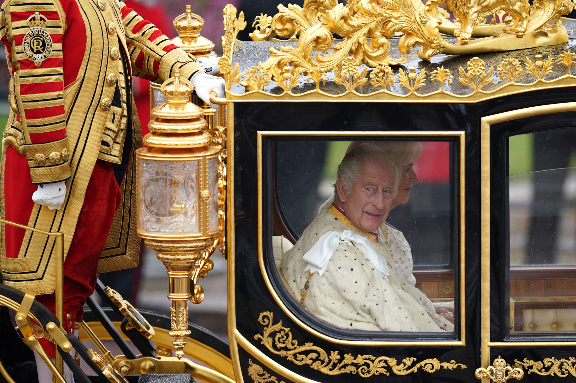 Kral Charles III Taç Giyme Töreni: Tanımlayıcı Anların Fotoğrafları