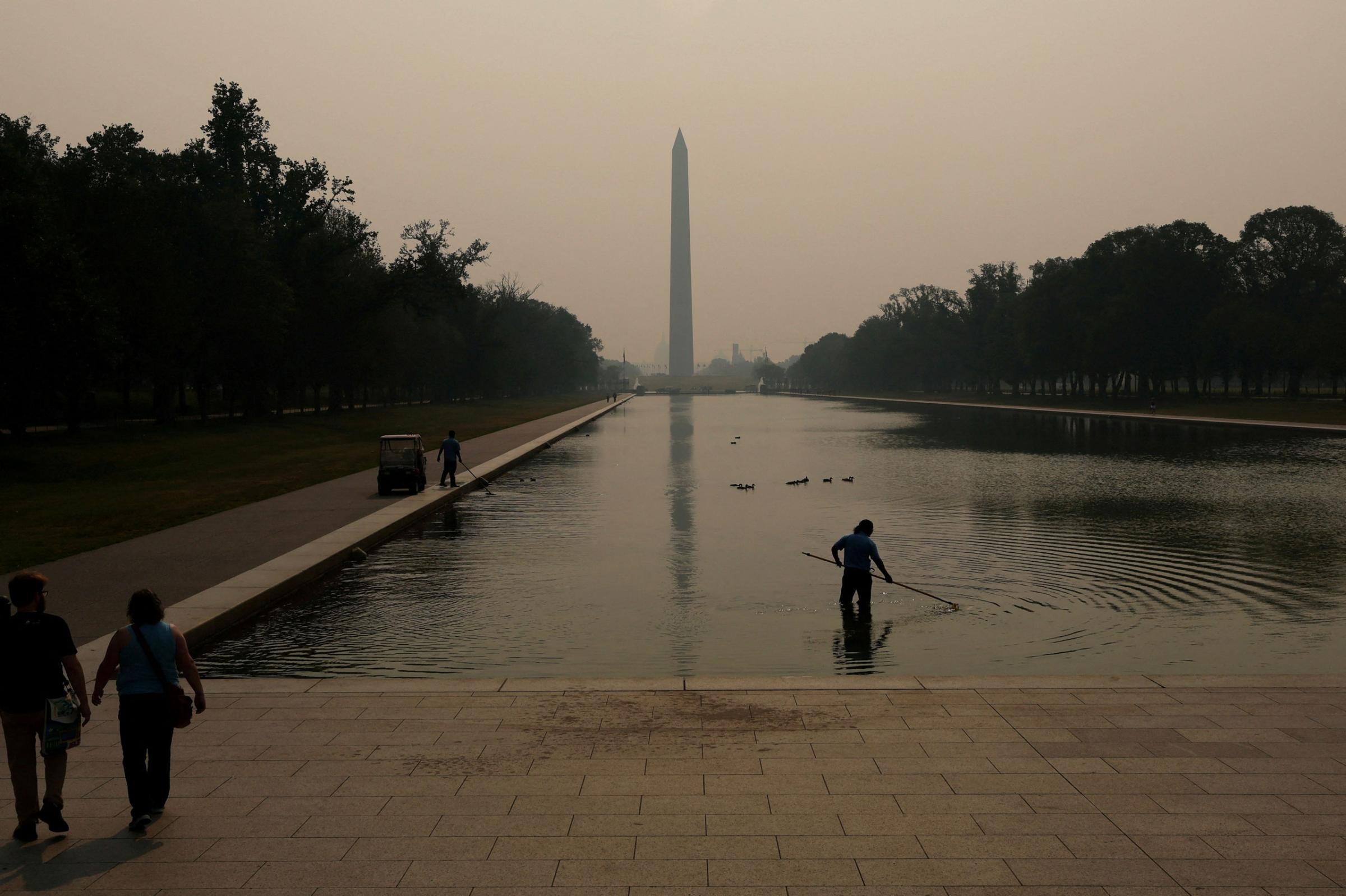Smoke from Canada wildfires blankets Washington, D.C.