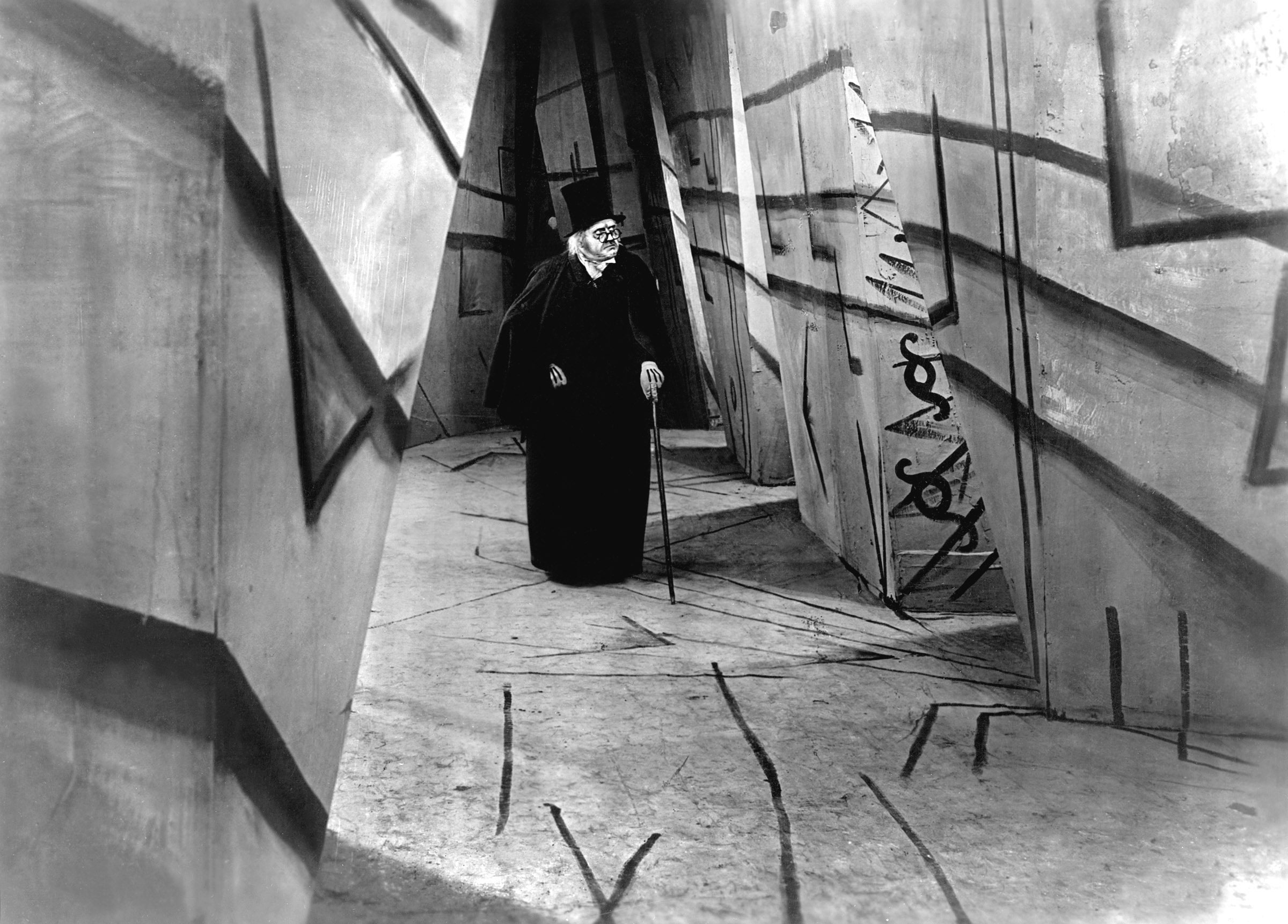 Werner Krauss in <i>The Cabinet of Dr. Caligari</i>. (Everett Collection)