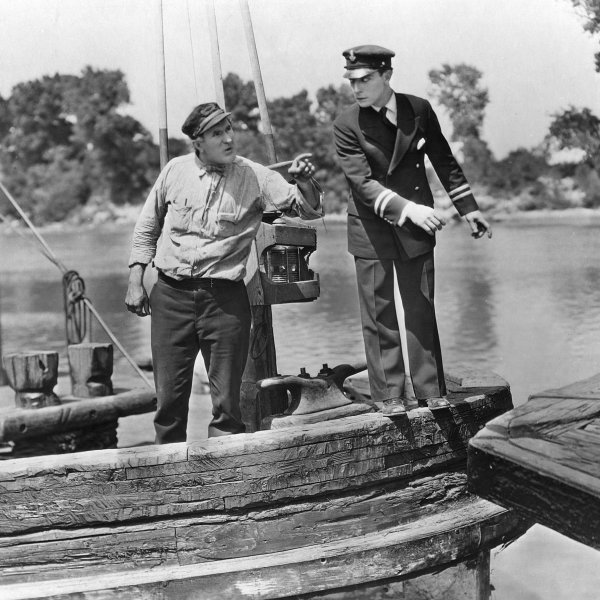 Ernest Torrence and Buster Keaton in Steamboat Bill, Jr.