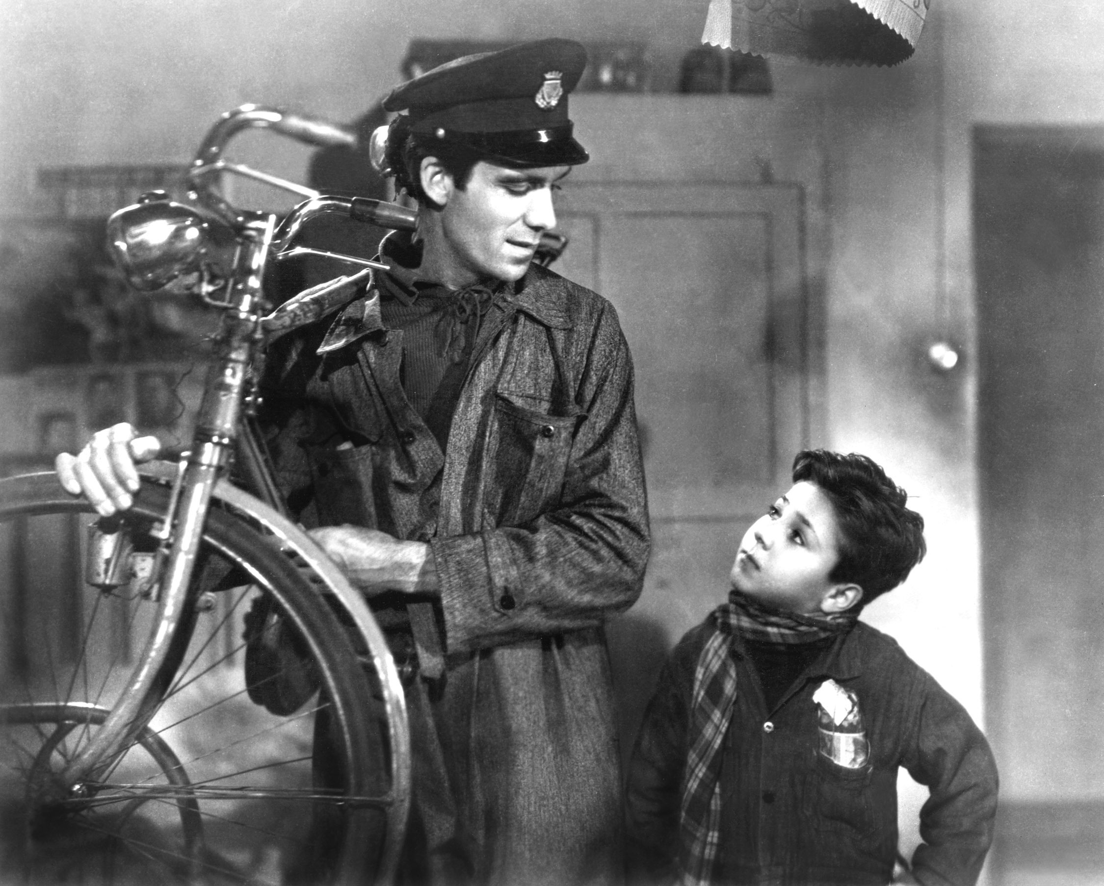 Lamberto Maggiorani, and Enzo Staiola in <i>Bicycle Thieves</i>. (Everett Collection)