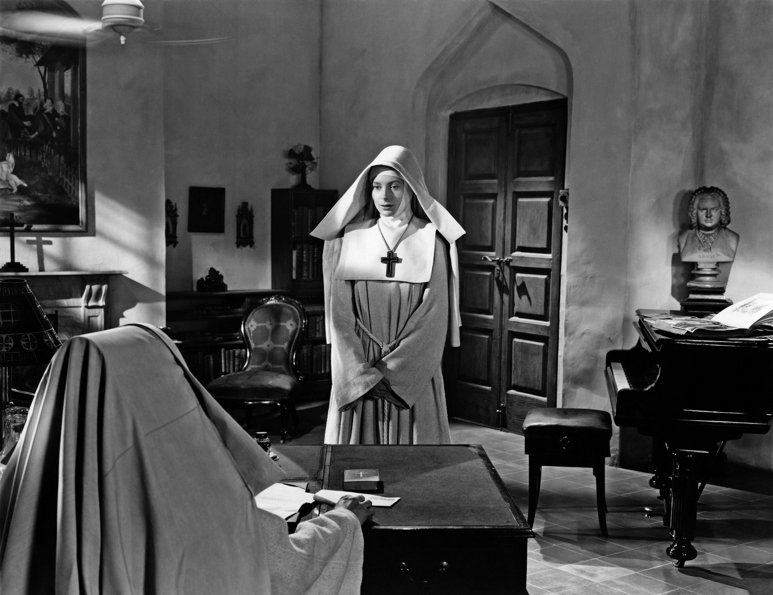 A seated Nancy Roberts and Deobrah Kerr in <i>Black Narcissus</i>. (Everett Collection)