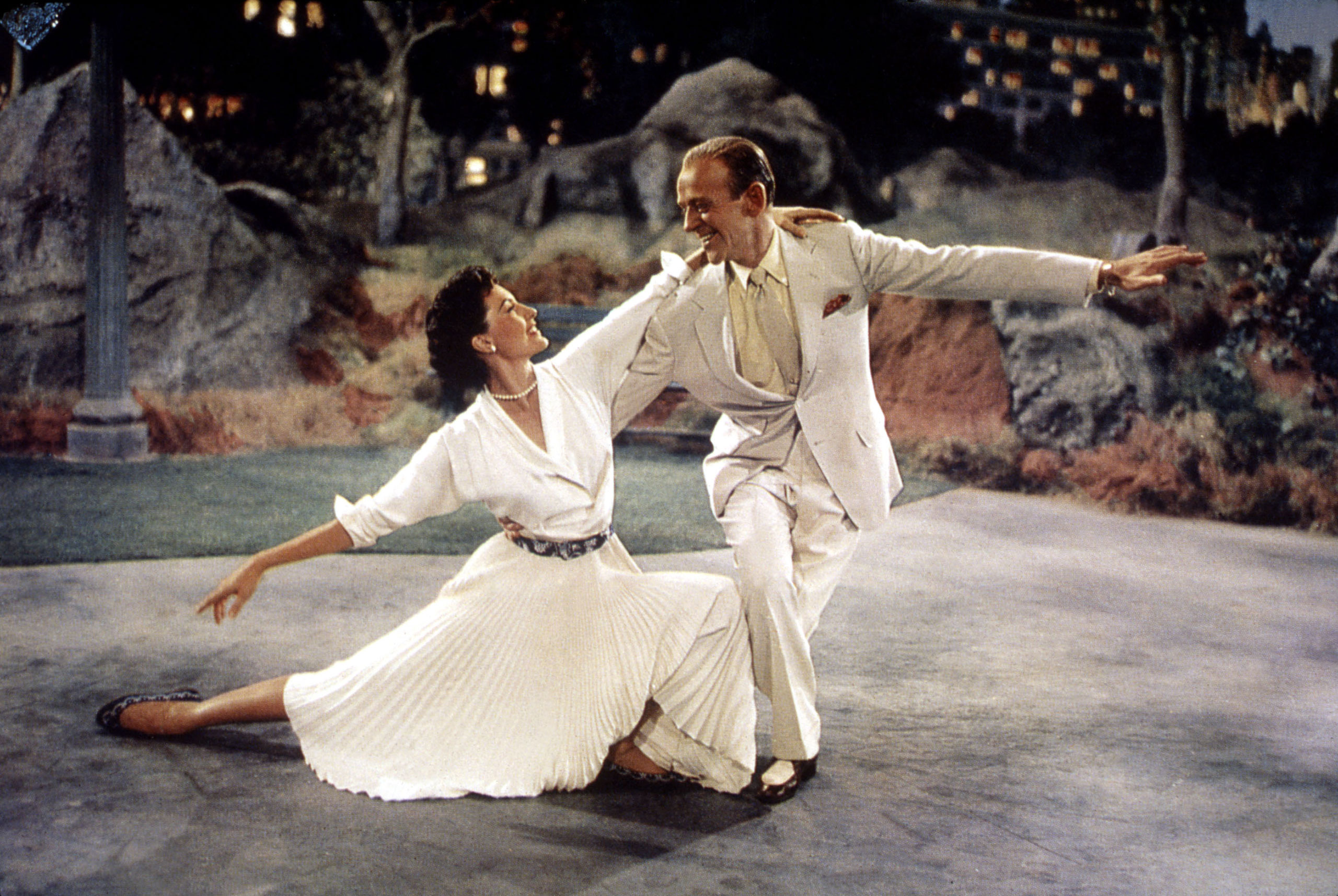 Cyd Charisse and Fred Astaire in <i>The Band Wagon</i>. (Everett Collection)