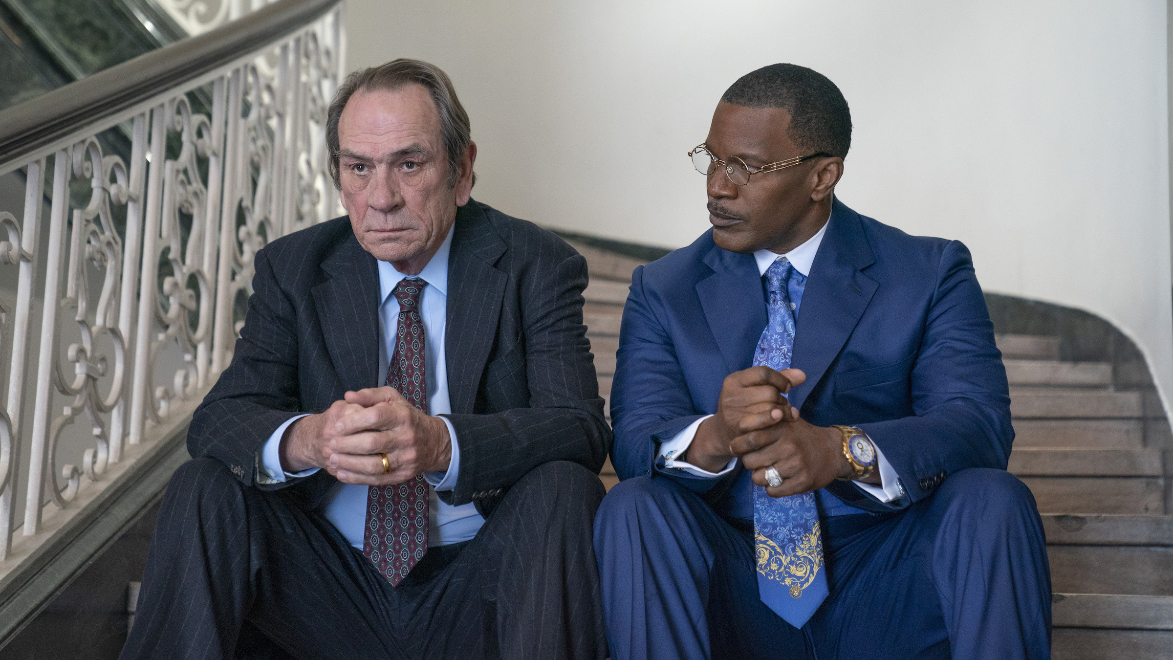 Tommy Lee Jones as Jeremiah O’Keefe and Jamie Foxx as Willie Gary in <i>The Burial.</i> (Courtesy of Amazon Prime Video)