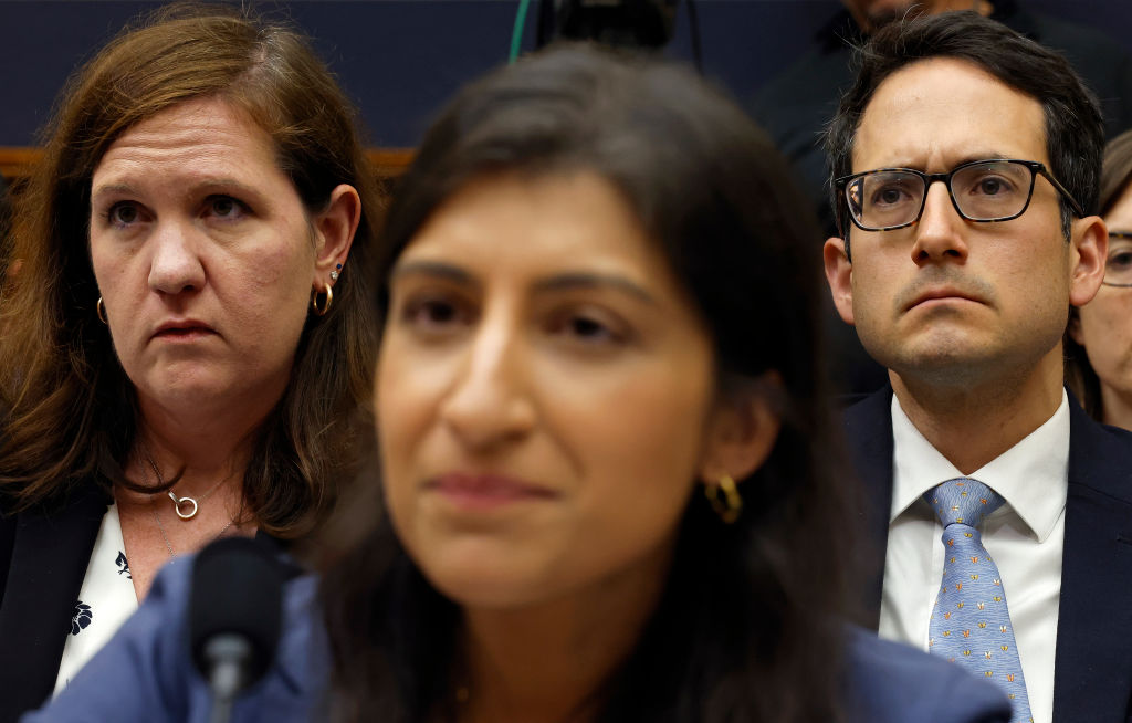 Federal Trade Commission Commissioners Rebecca Kelly Slaughter (L) and Alvaro Bedoya (R) sit behind FTC Chair Lina Khan as she testifies before the House Judiciary Committee on July 13, 2023.  (Chip Somodevilla/Getty Image)