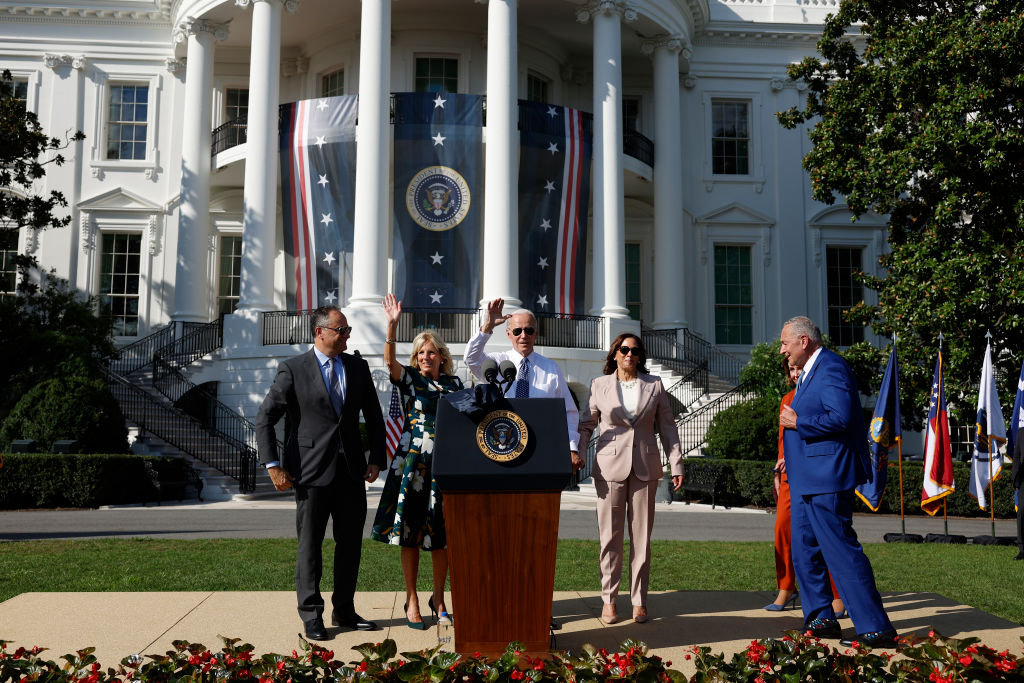 (L-R) U.S. Second Gentleman Doug Emhoff, U.S. First Lady Jill Biden U.S. President Joe Biden, U.S. Vice President Kamala Harris, U.S. Speaker of the House Nancy Pelosi (D-CA) and Senate Majority Leader Chuck Schumer (D-NY), stand onstage after the conclusion of an event celebrating the passage of the Inflation Reduction Act on the South Lawn of the White House on Sept. 13, 2022 in Washington, DC.