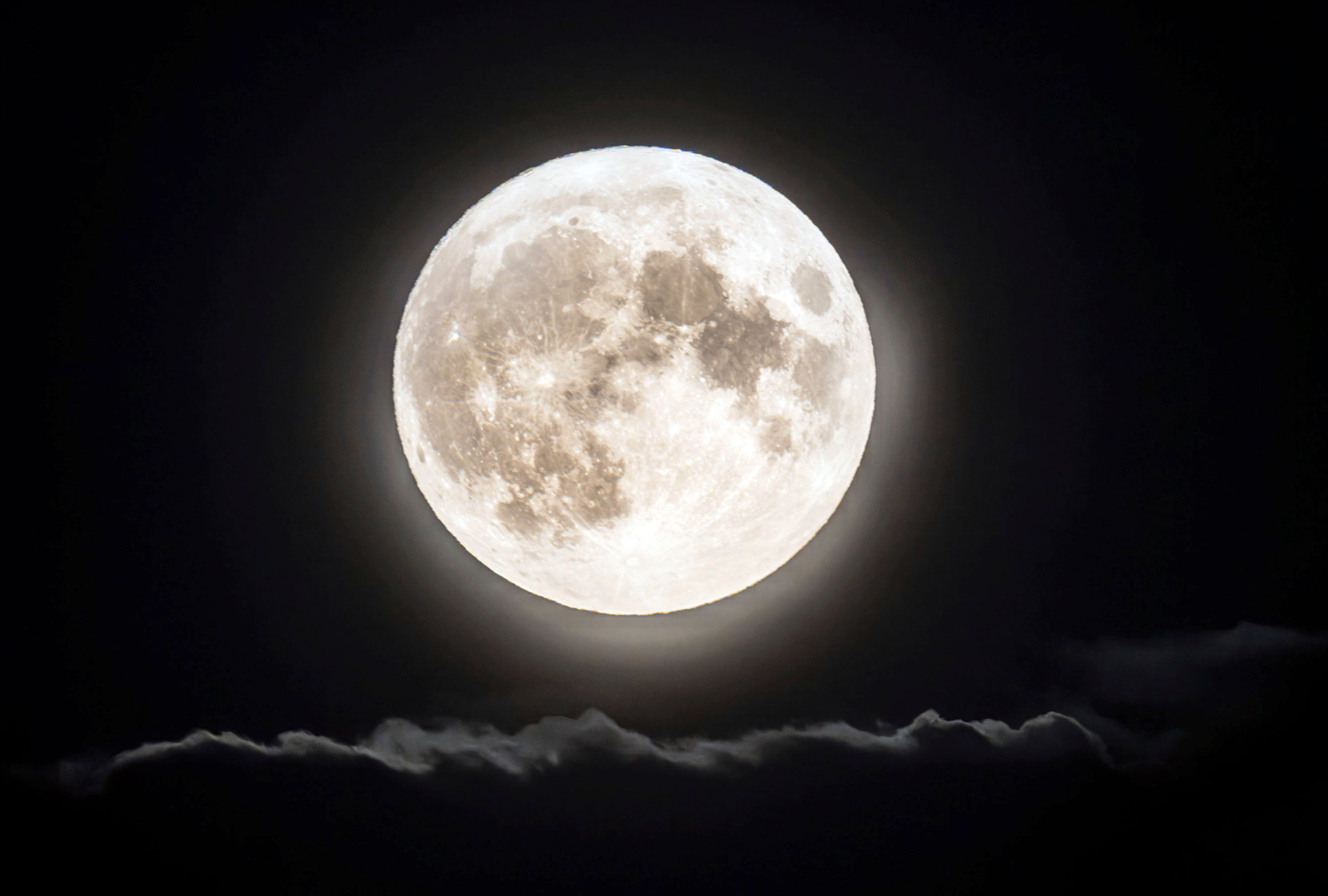 The super blue moon rises over Leeds, Yorkshire on Aug. 30, 2023. (Danny Lawson—PA Wire/AP)