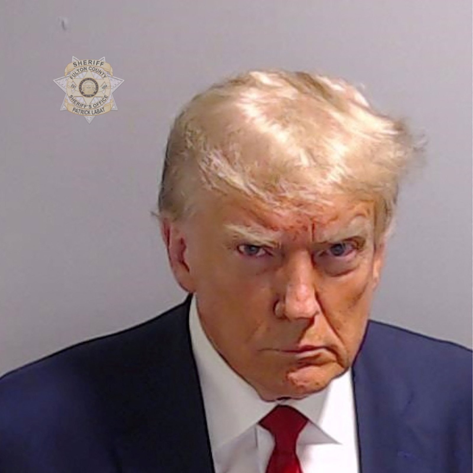 The Fulton County Sheriff's Office has released a police booking mugshot featuring former President Donald Trump. source : https://time.com/6308324/donald-trump-mug-shot-georgia/