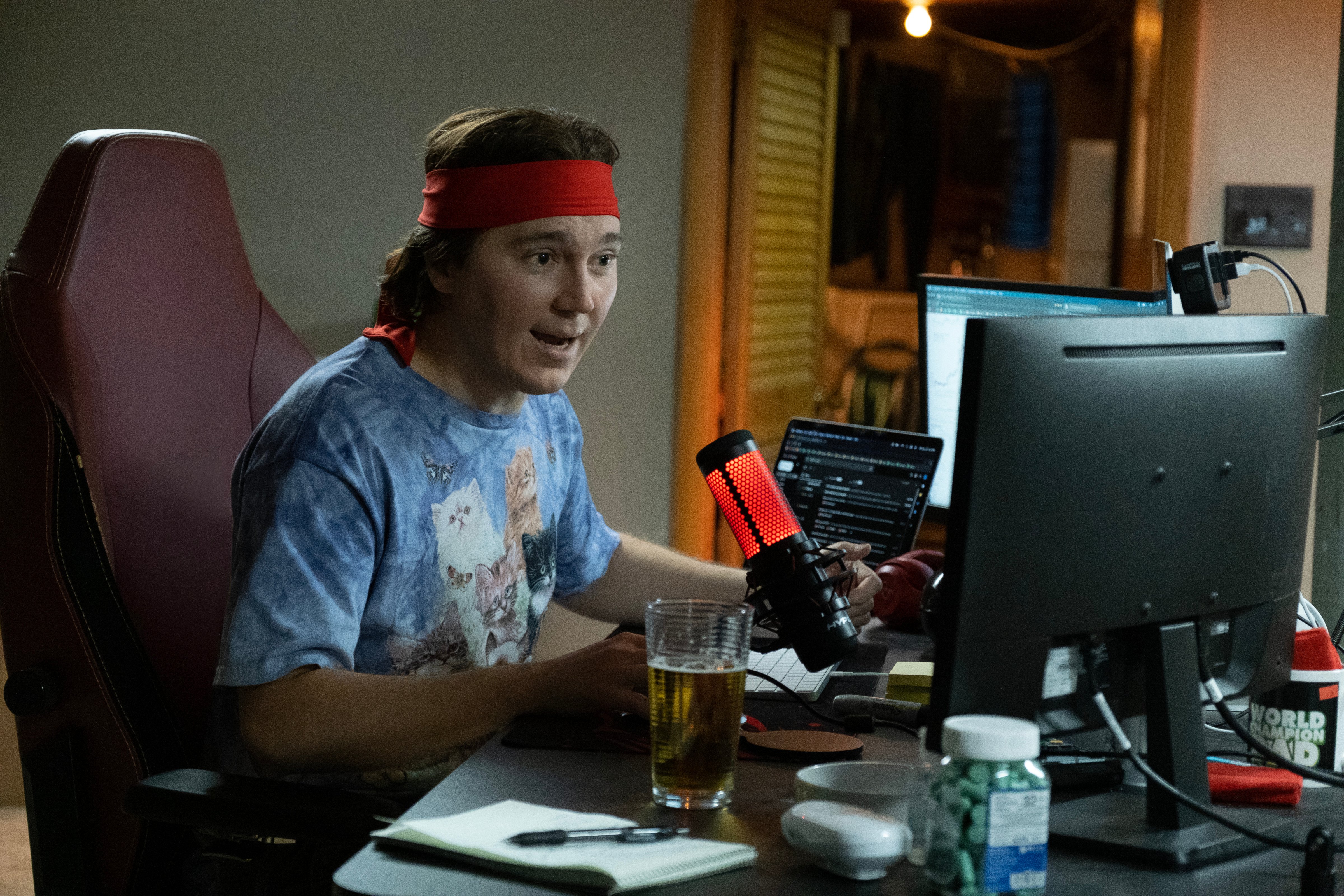 Paul Dano stars as the meme stock trader Keith Gill.  (Courtesy of Sony Pictures)
