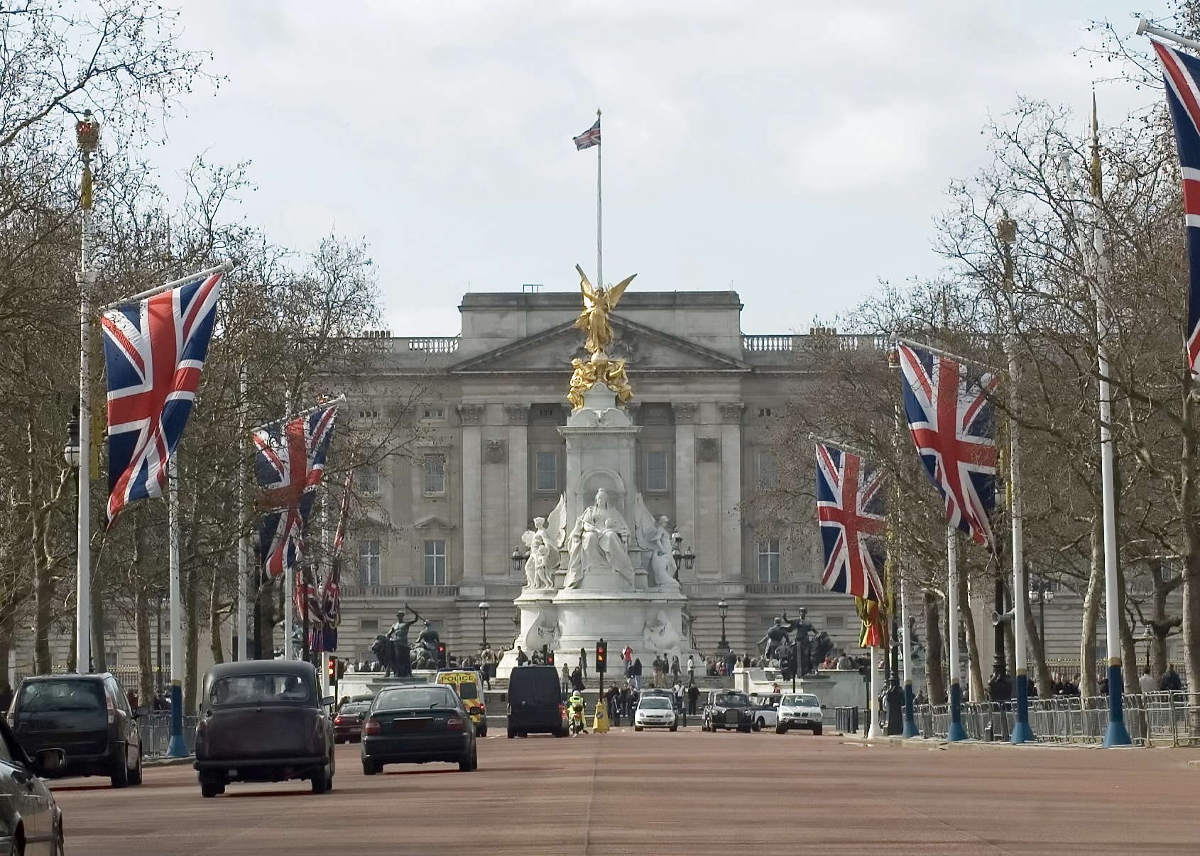 Buckingham Palace lies at the end of The Mall in London, England. (mlane / Getty Images)