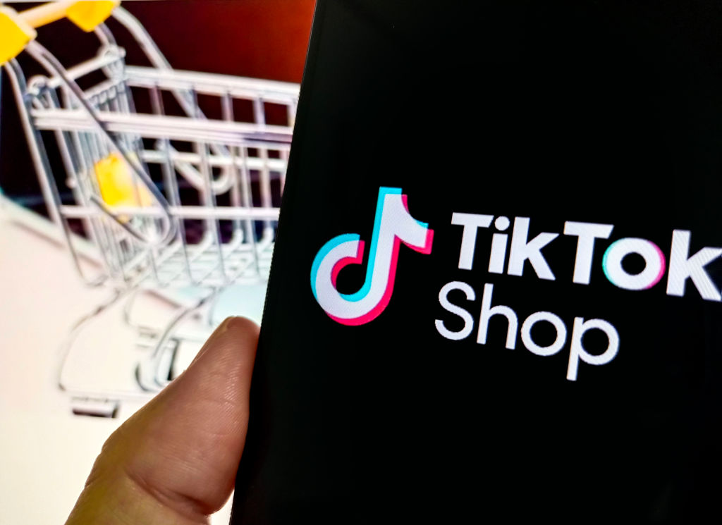 TikTok Plans Steep Holiday Discounts, Bringing Amazon Price War