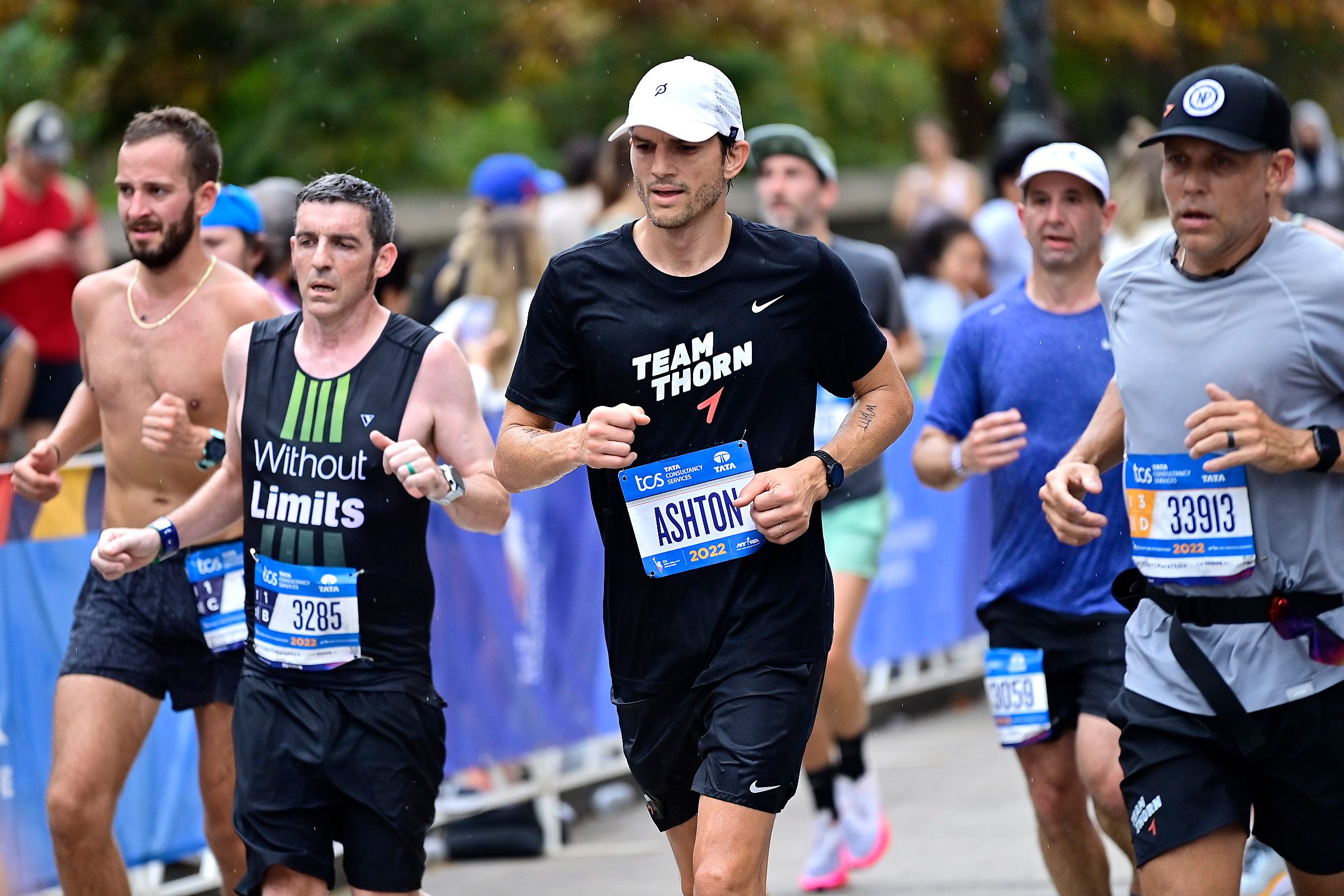 Ashton Kutcher during the 2022 TCS New York City Marathon on Nov. 6, 2022 in New York City.  (Roy Rochlin—New York Road Runners/Getty Images)