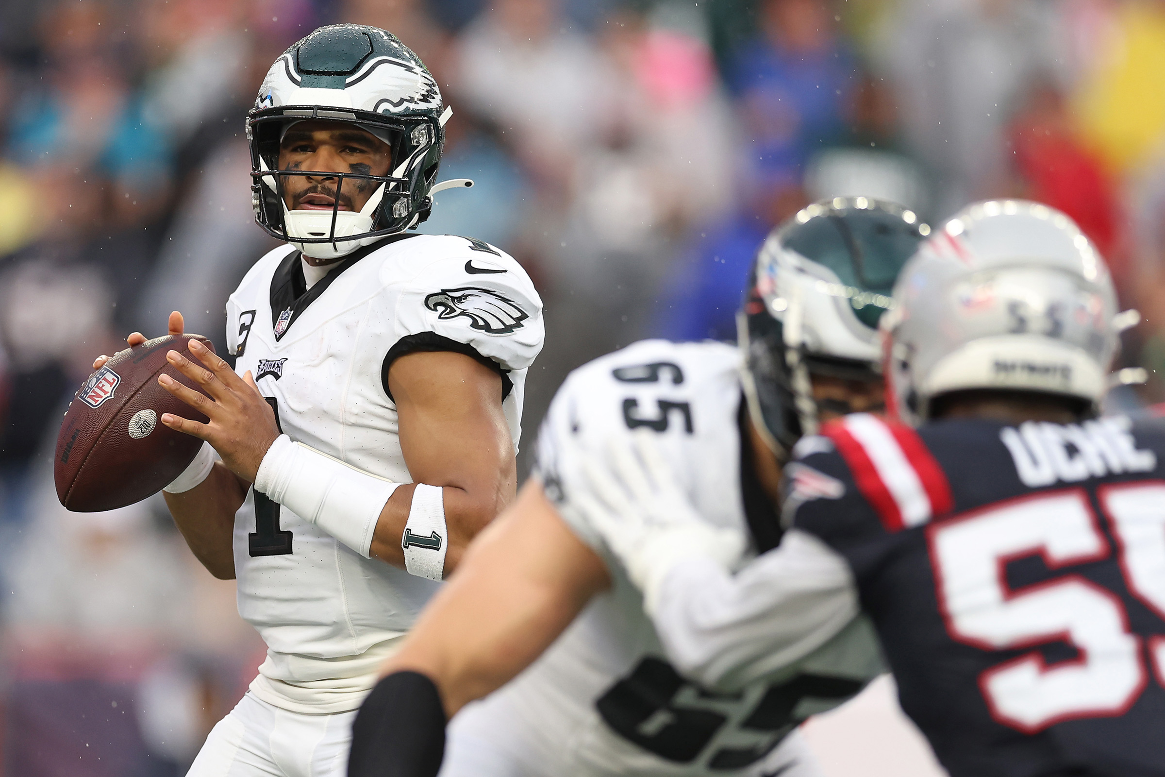 Jalen Hurts #1 of the Philadelphia Eagles attempts a pass during the second quarter against the New England Patriots at Gillette Stadium on September 10, 2023 in Foxborough, Massachusetts.