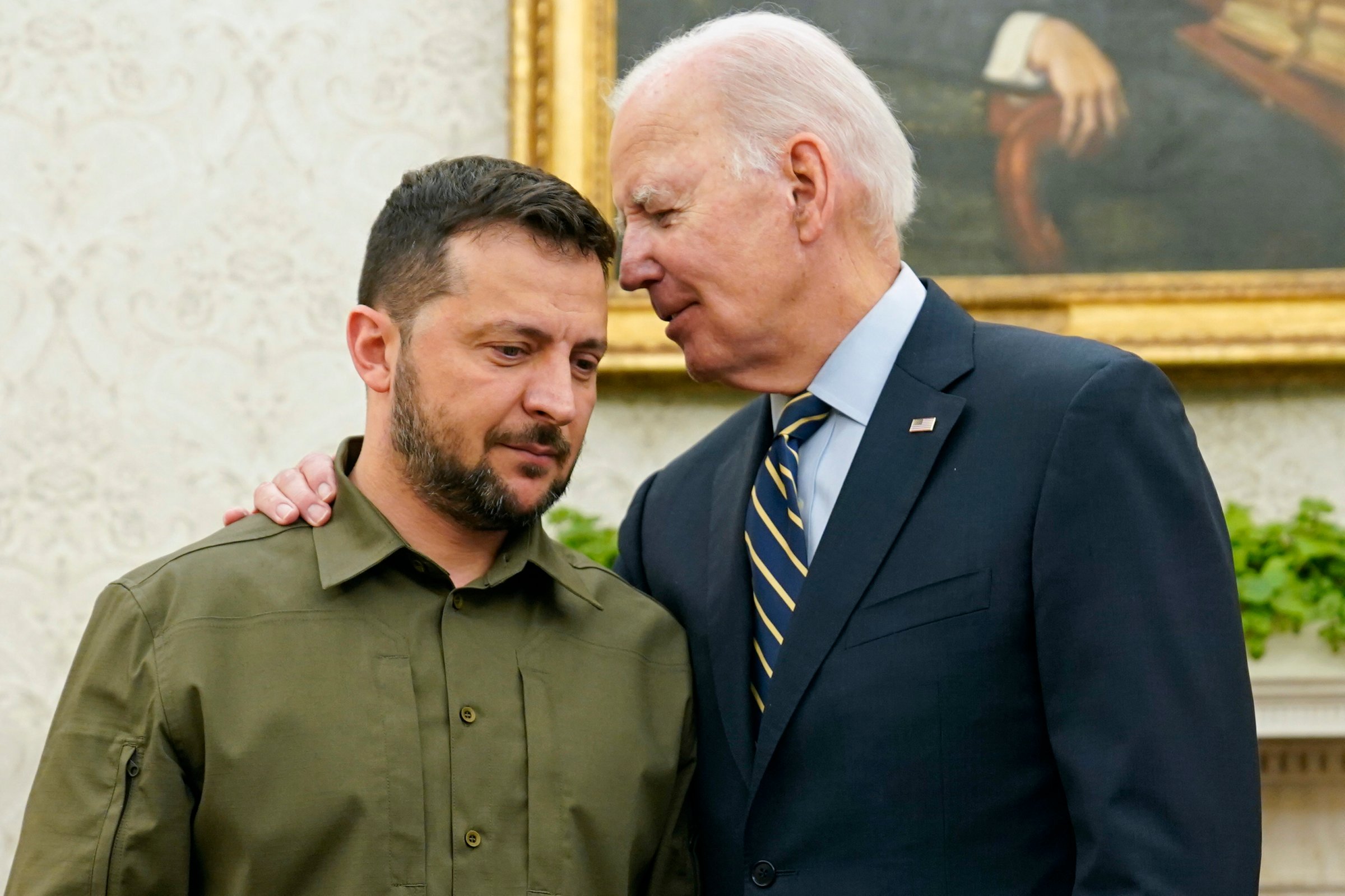 Joe-Biden-Volodymyr-Zelenskyy-Ukraine-Aid