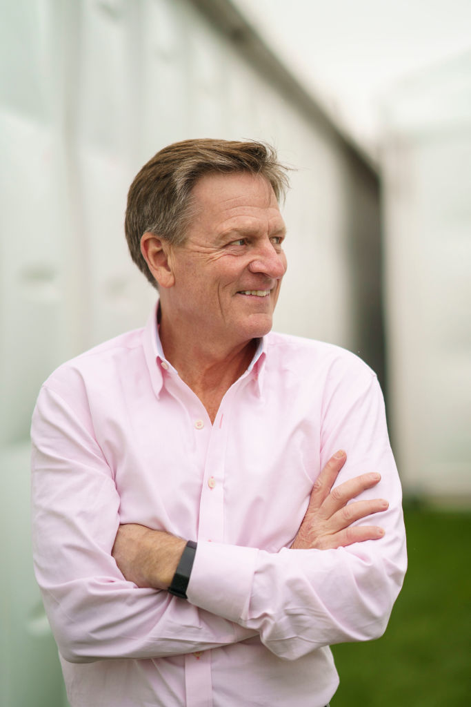 Michael Lewis Likens Critics of His New Book on Sam Bankman-Fried to a ‘Mob’