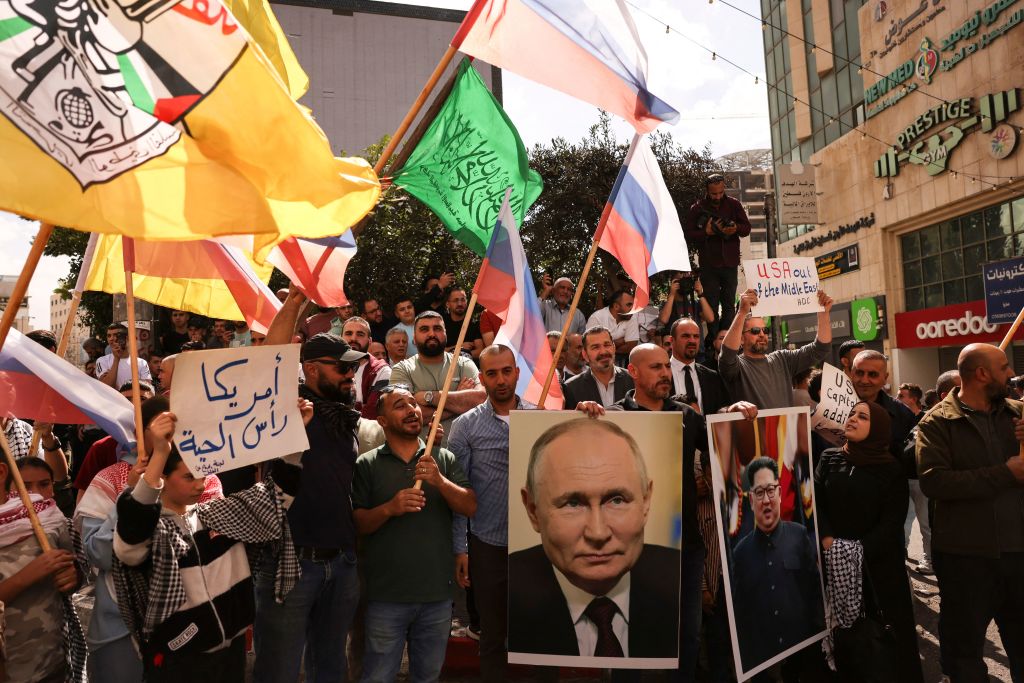 What Russia Hopes to Gain From the Israel-Hamas Conflict